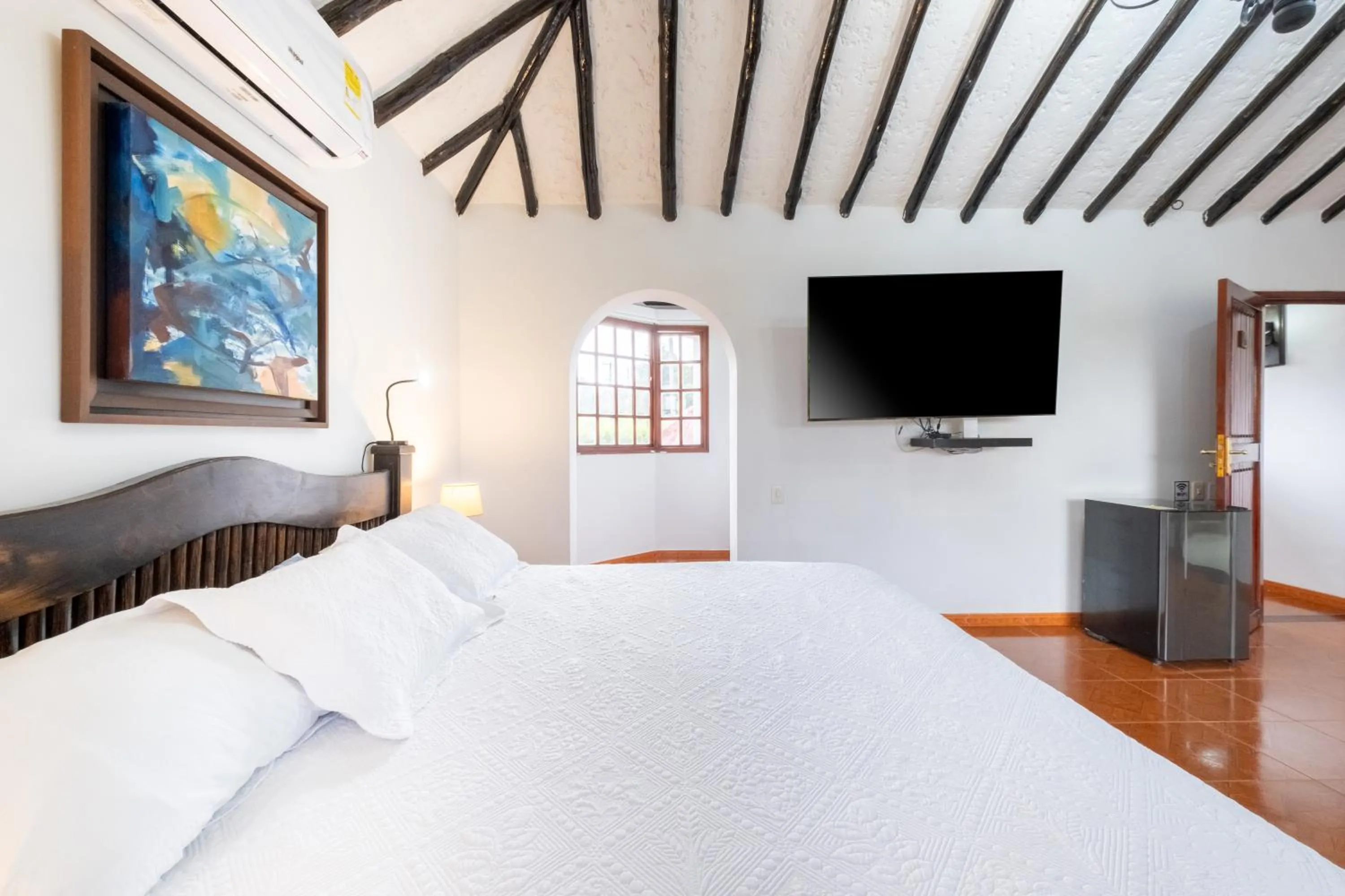 Bed in Hotel Chalet El Castillo by Majuva