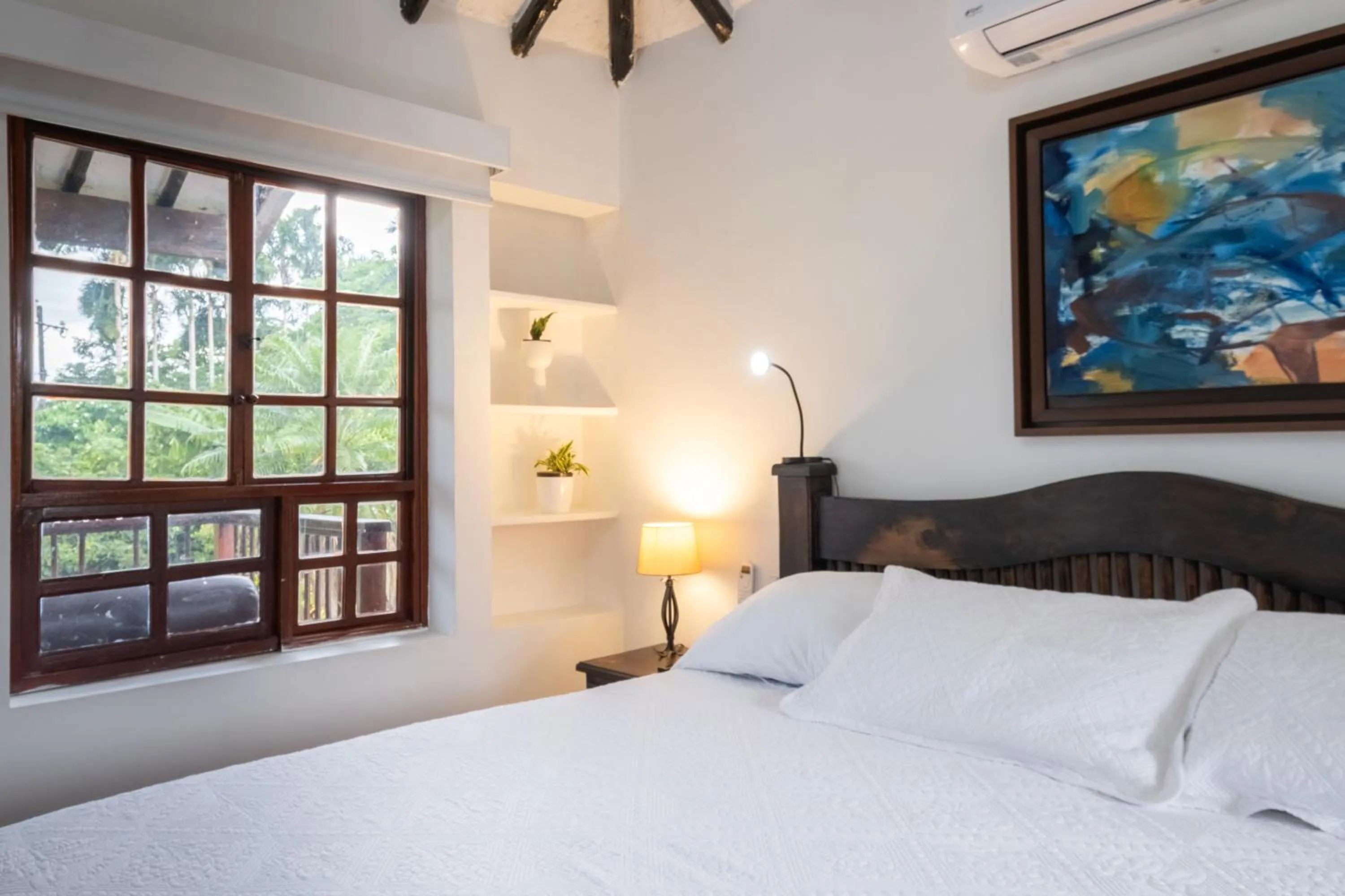 Bed in Hotel Chalet El Castillo by Majuva