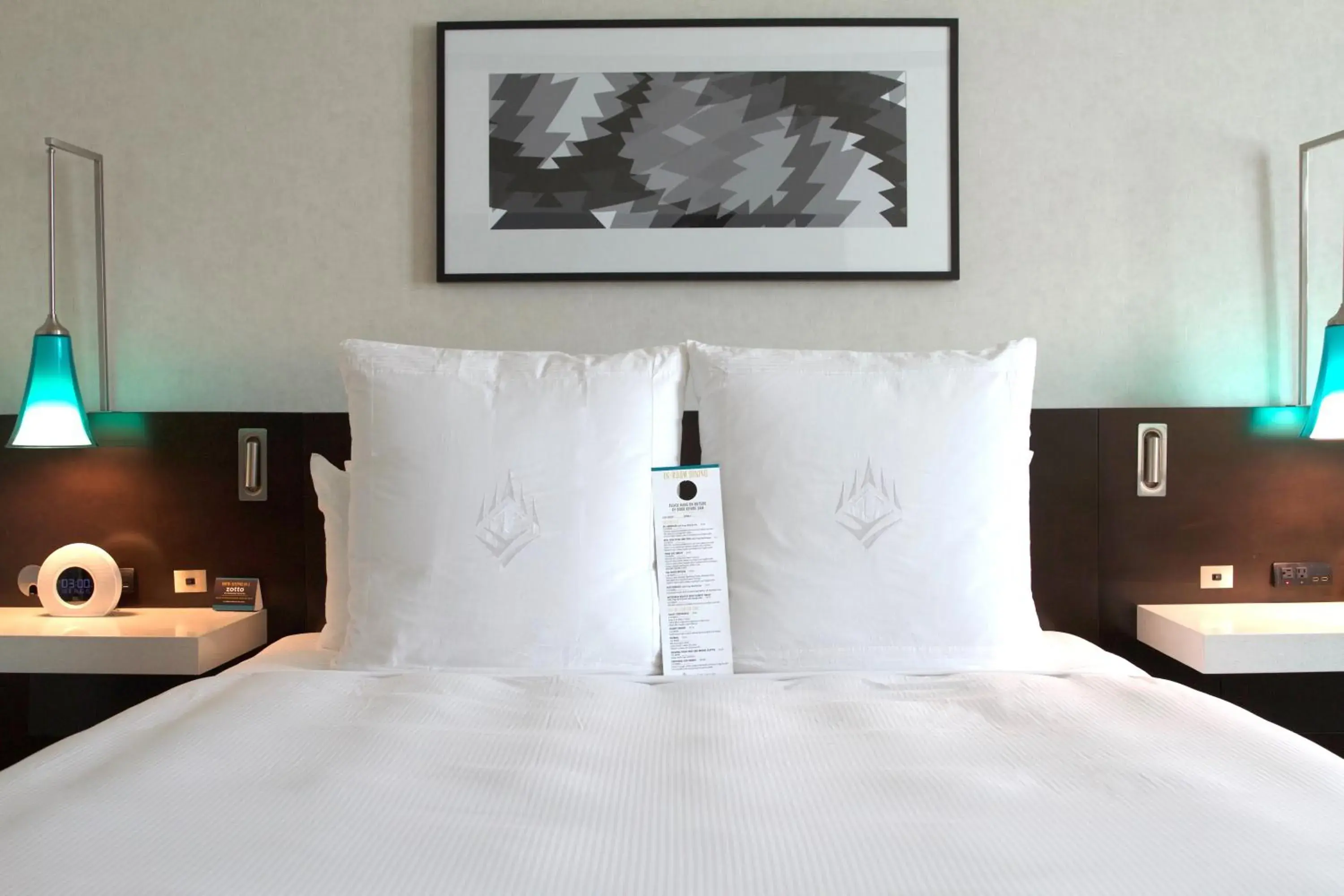 Deluxe King Room in Thunder Valley Casino Resort Deluxe King Room in Thunder Valley Casino Resort