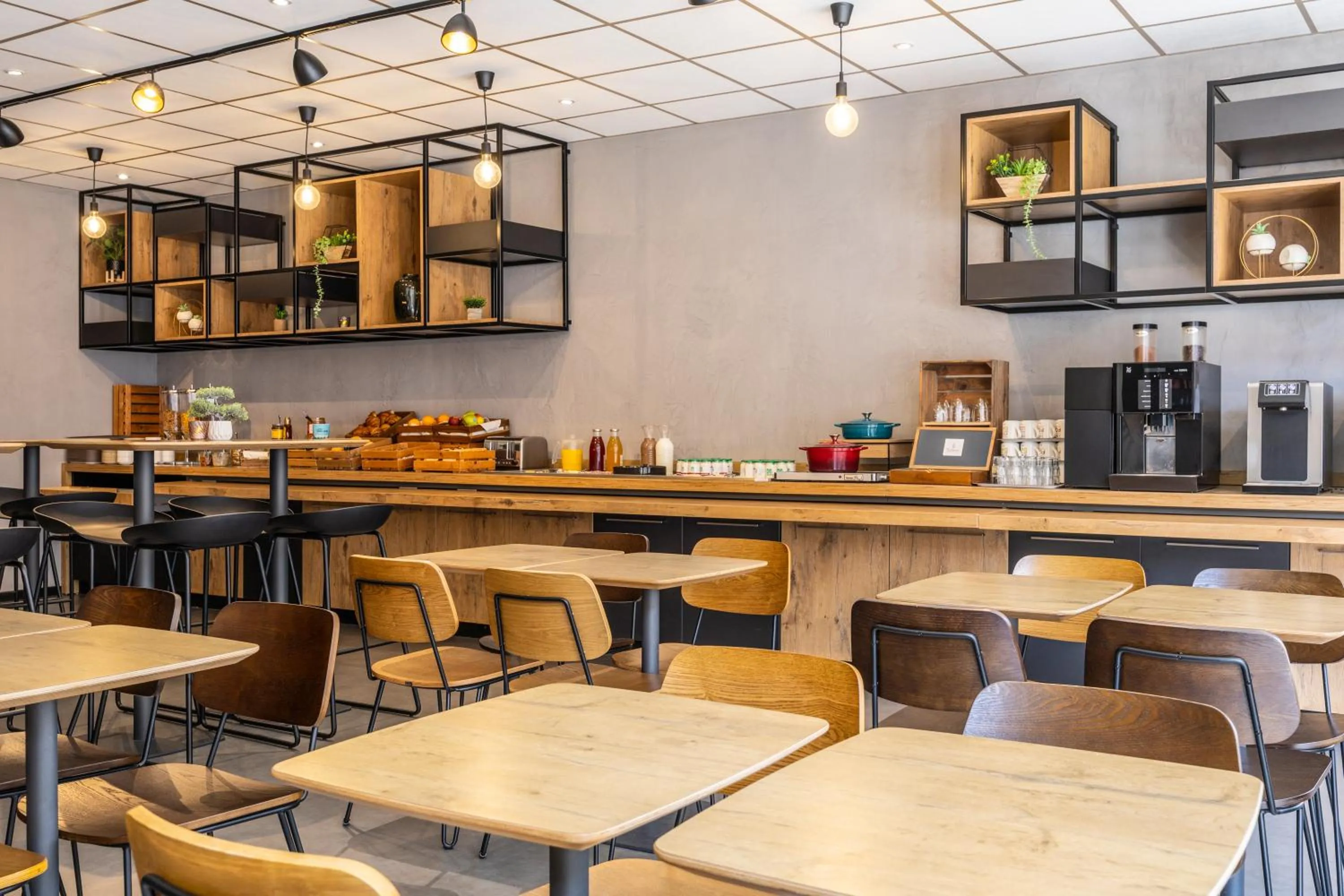 Breakfast in Ibis Namur Centre