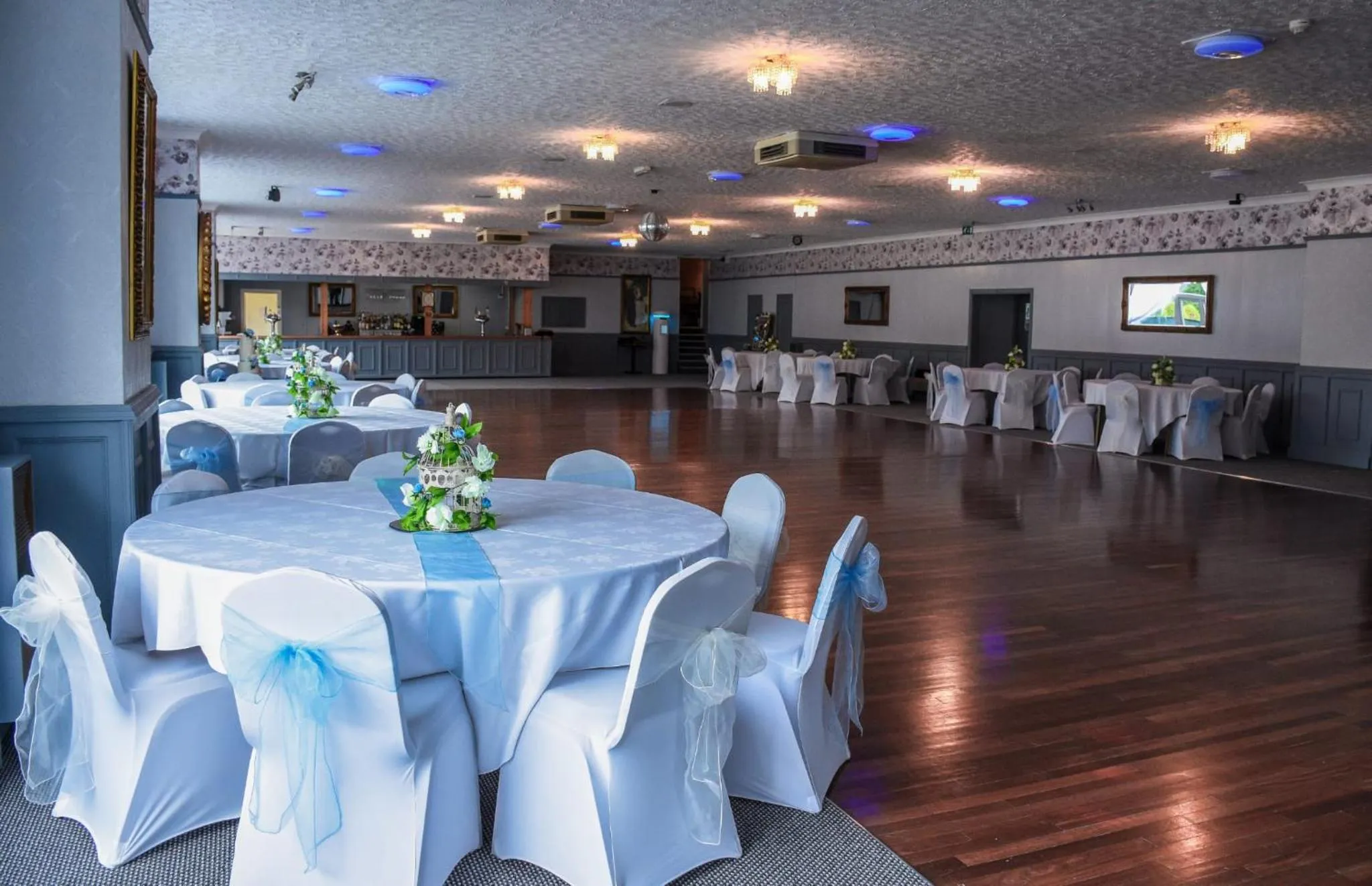 Restaurant/places to eat in The Paddocks Hotel