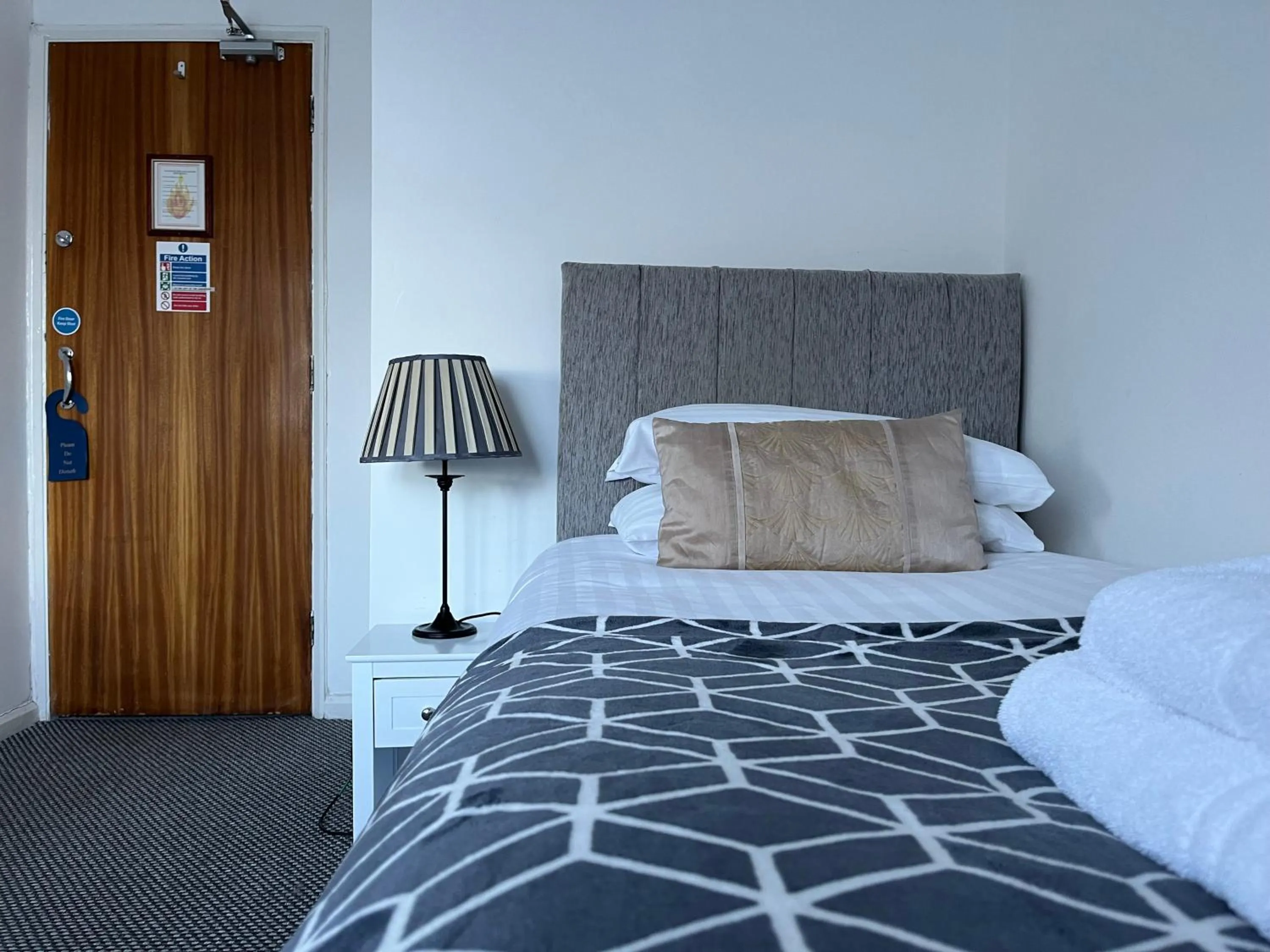 Bed in The Paddocks Hotel