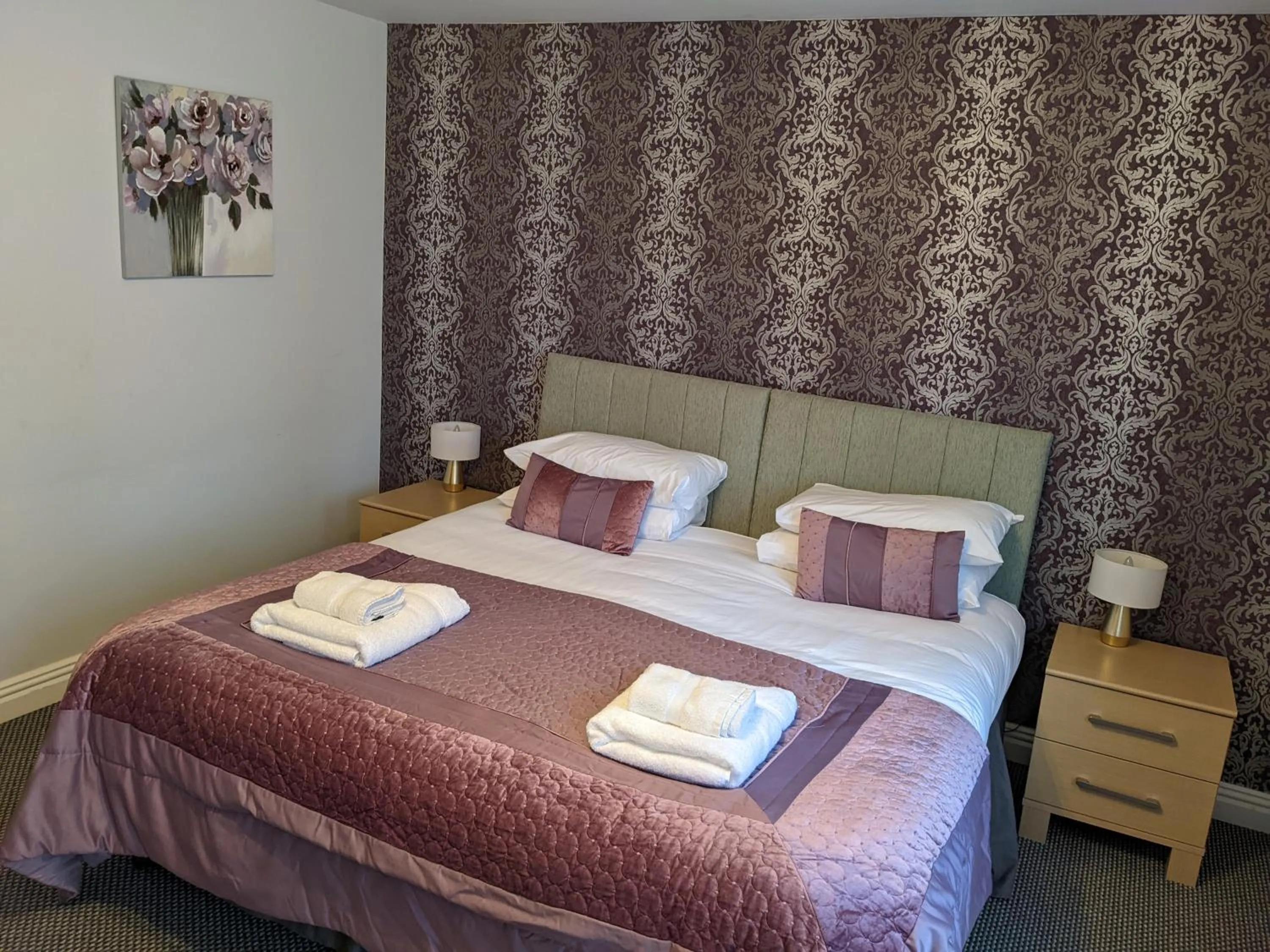 Bed in The Paddocks Hotel