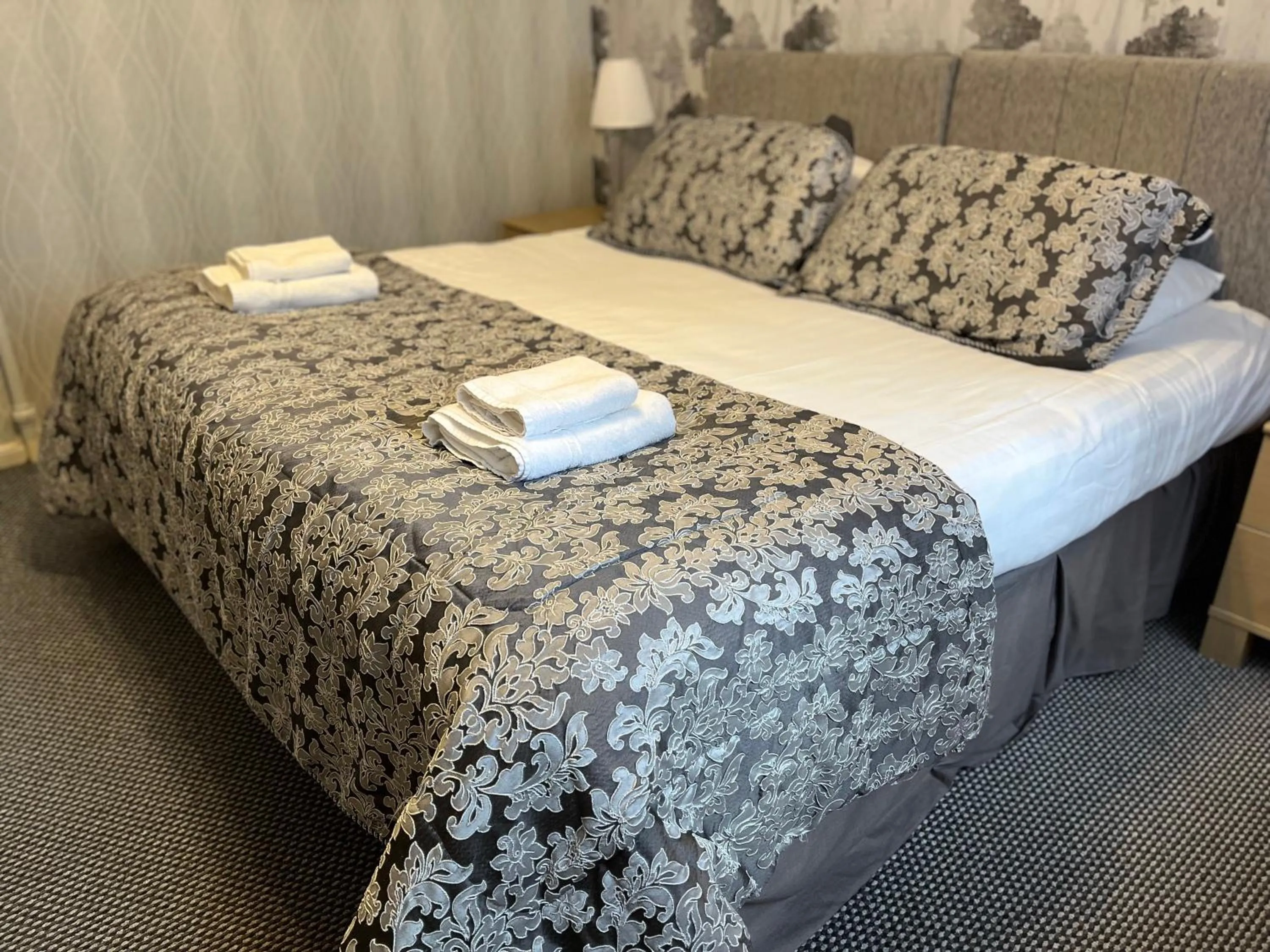 Bed in The Paddocks Hotel