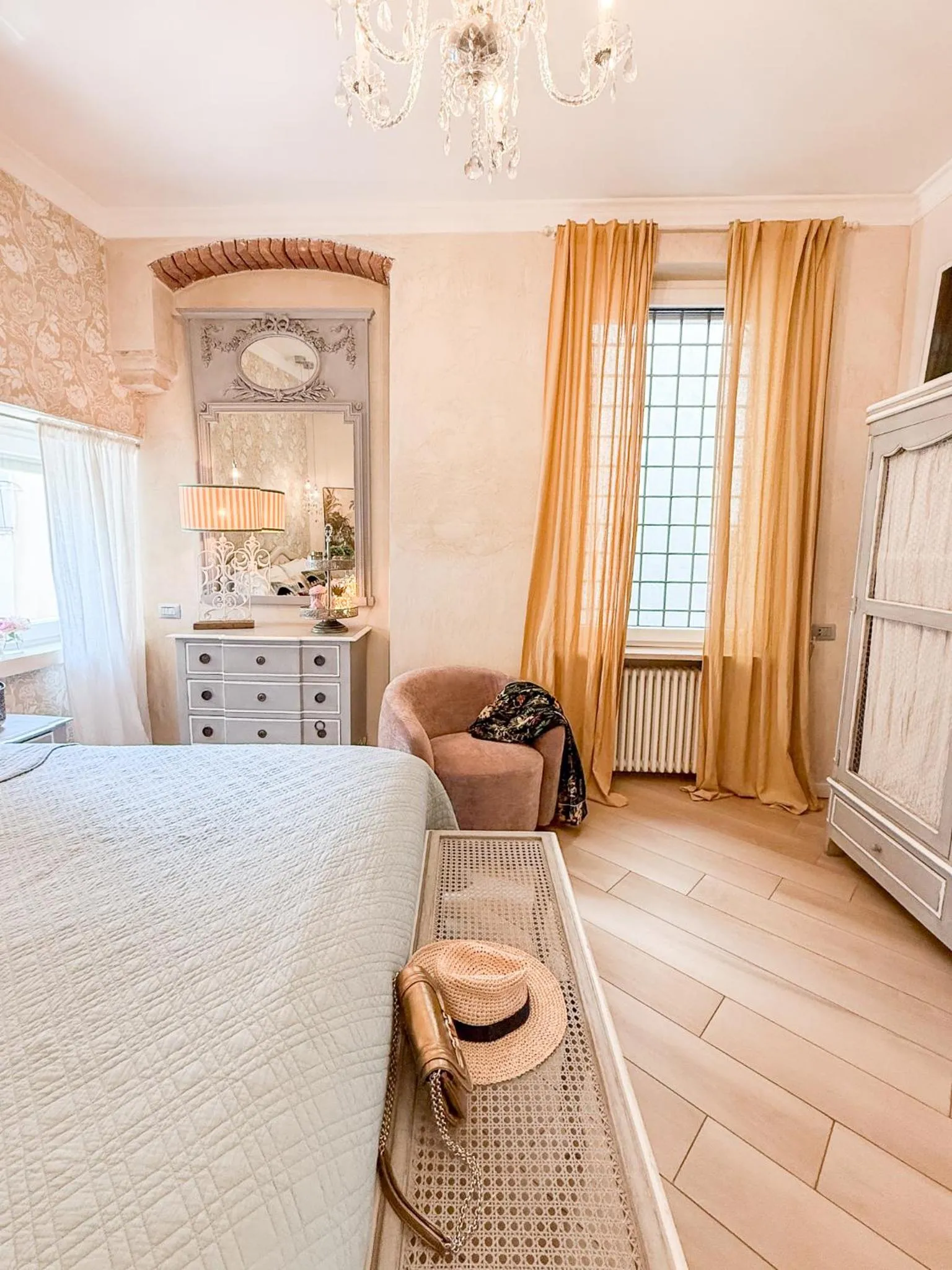 La Dolce Vita Boutique Apartment Elegant Terrace Ponte Pietra
