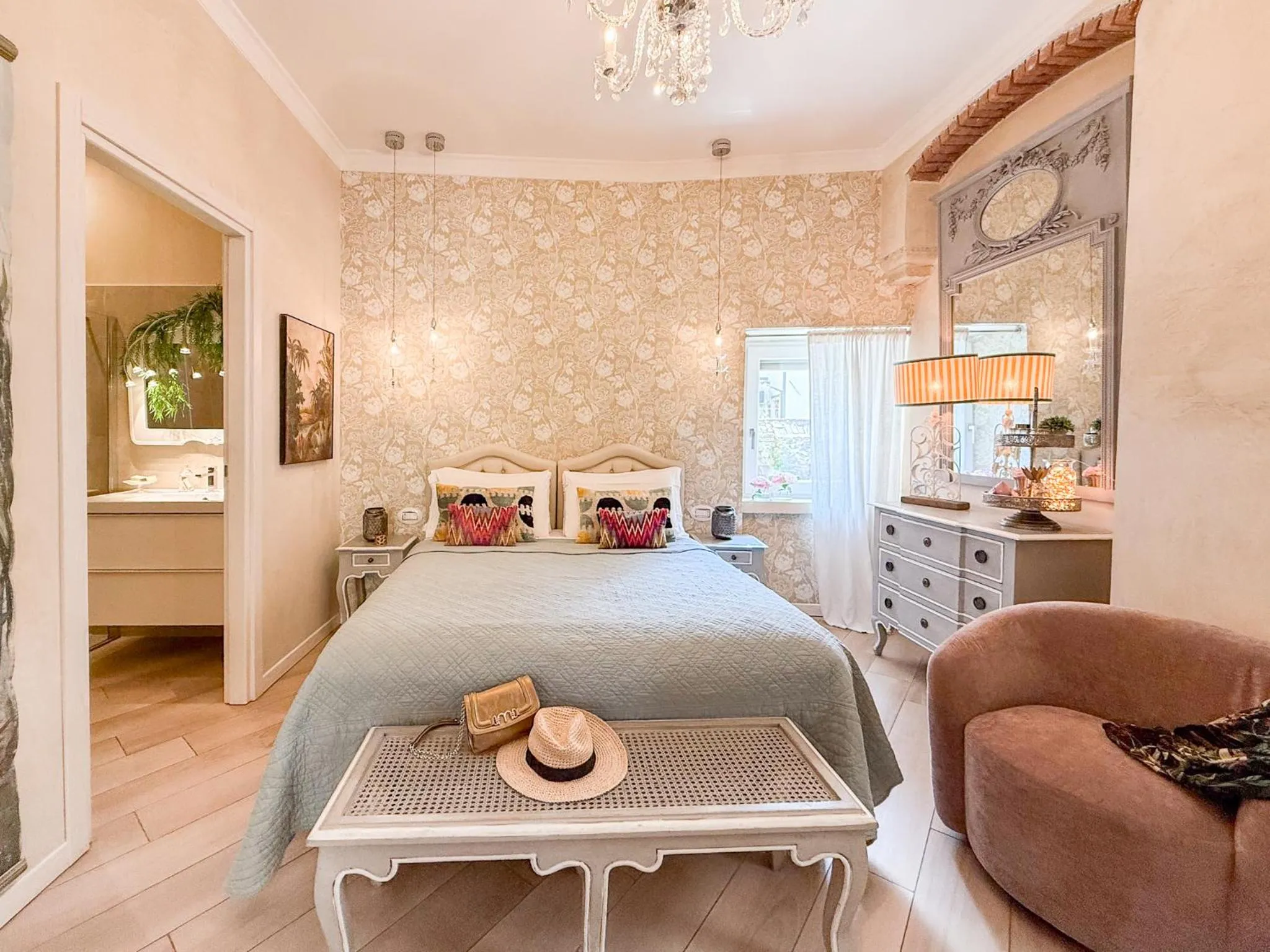 La Dolce Vita Boutique Apartment Elegant Terrace Ponte Pietra