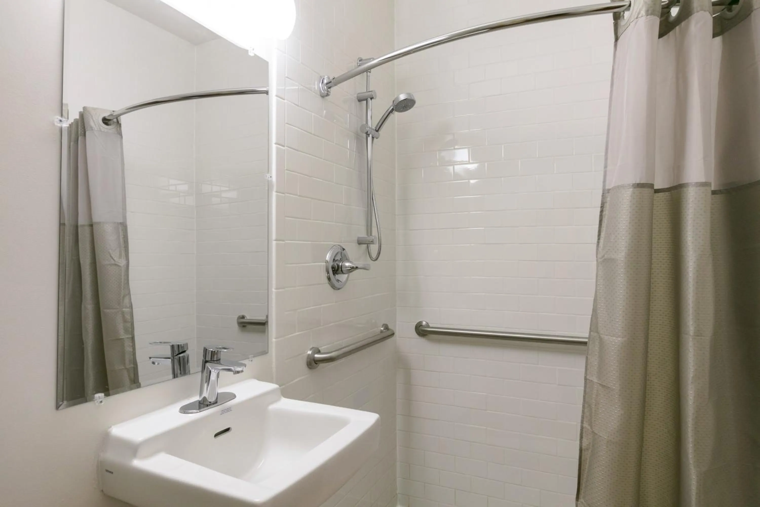 Bathroom in Feather Factory Hotel