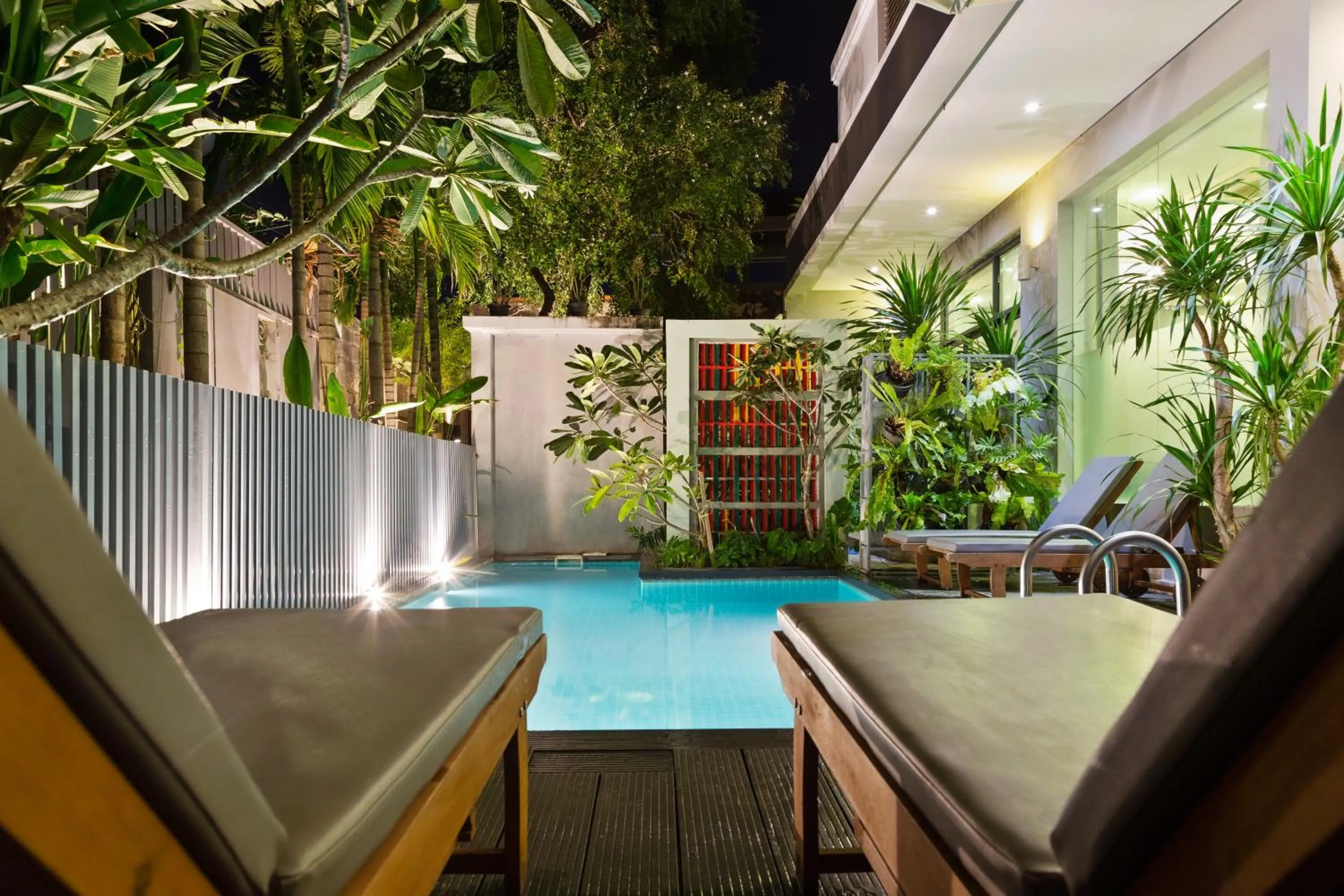 Pool view in Hotel Five.S