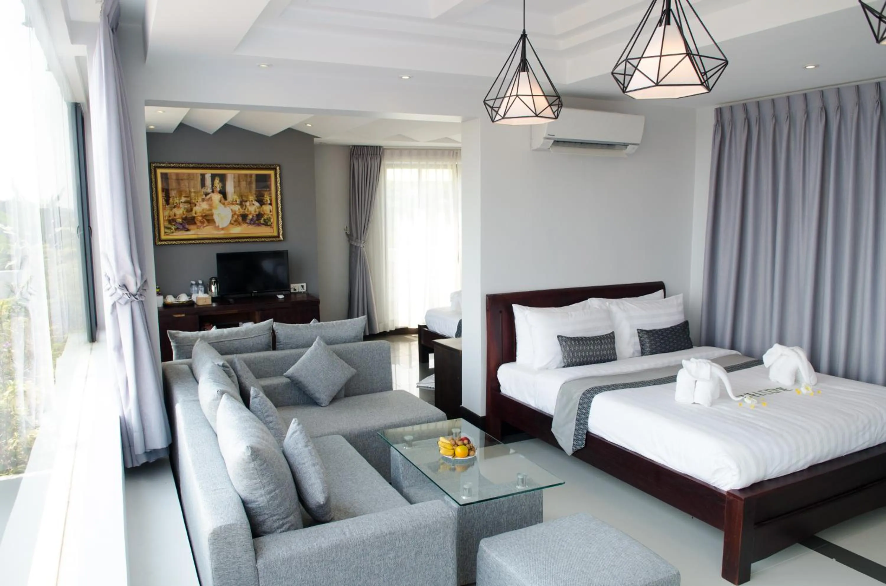 Living room, Bed in Hotel Five.S