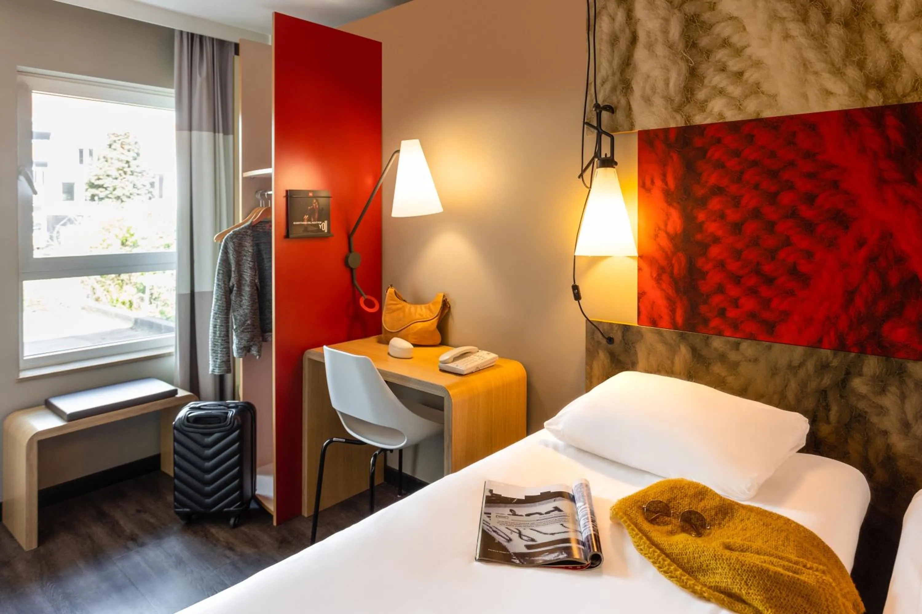 Bedroom, Bed in ibis Leuven Centrum