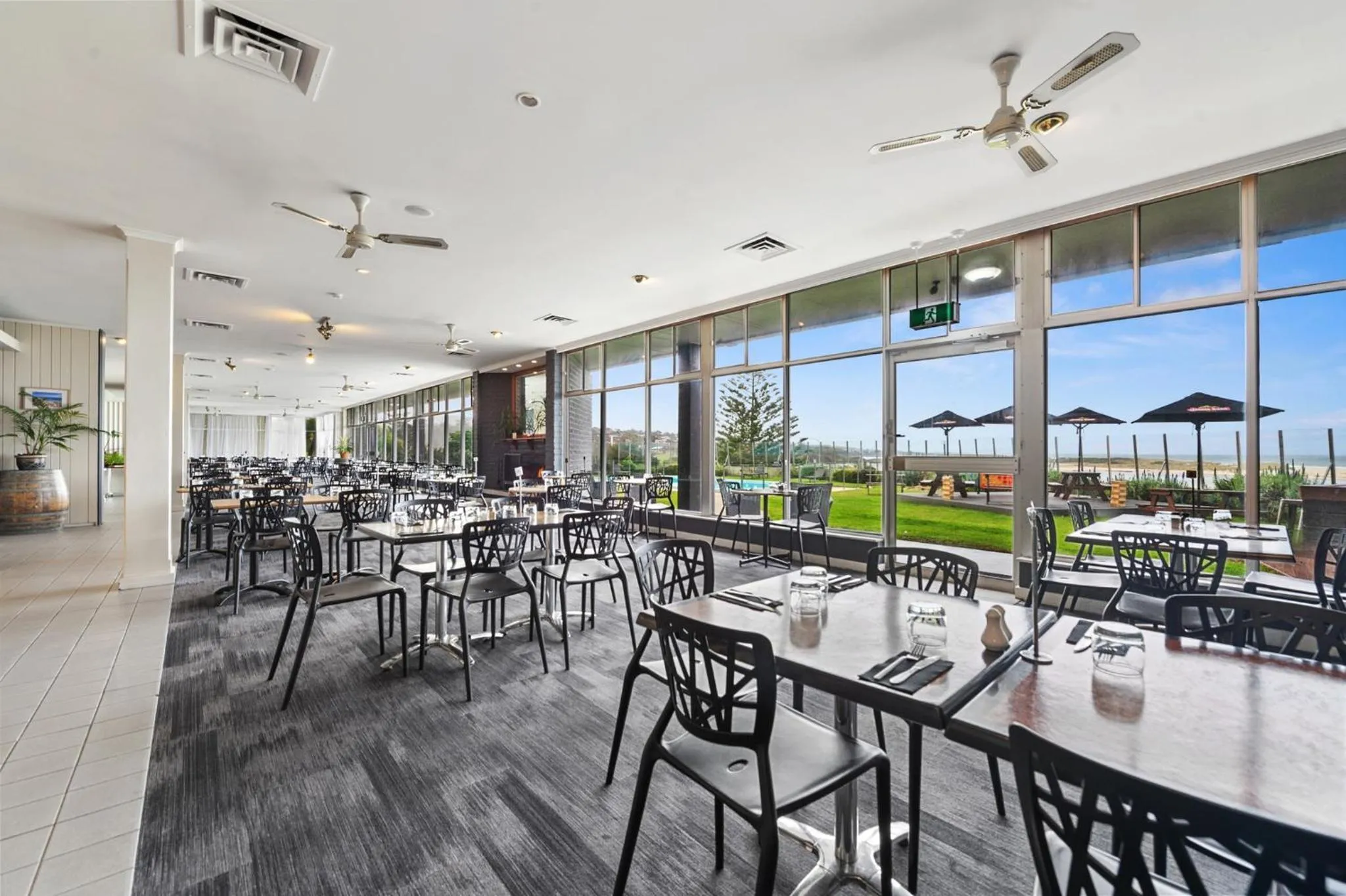 Restaurant/places to eat in Scamander Beach Resort