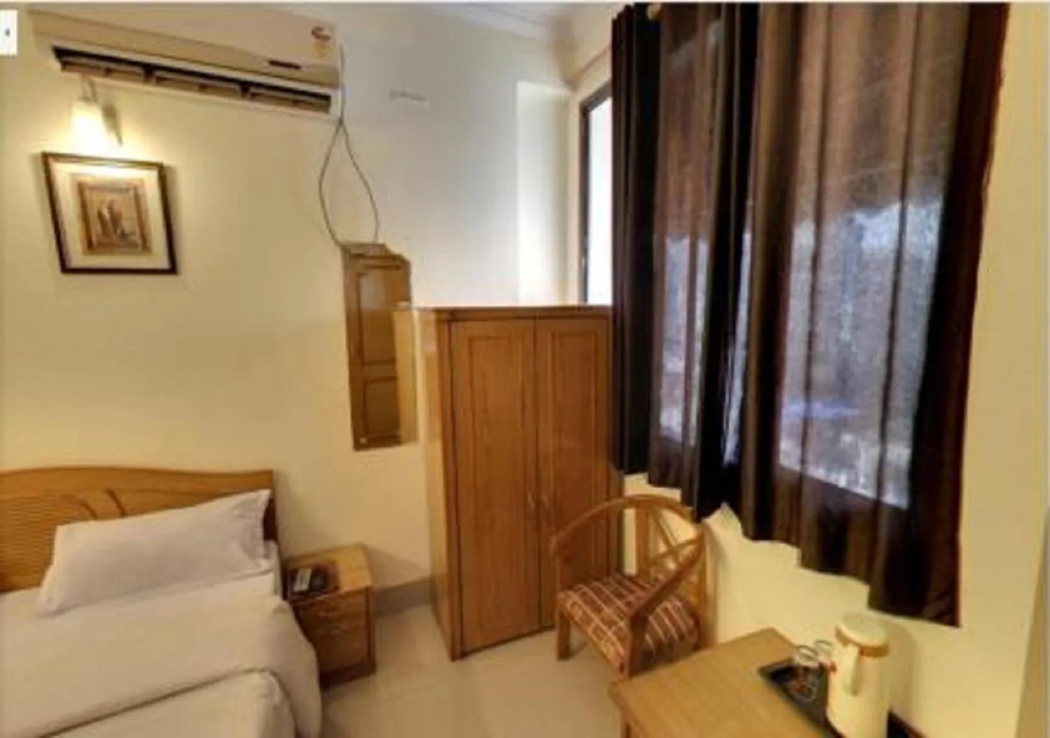 Area and facilities, Bed in Hotel Landmark