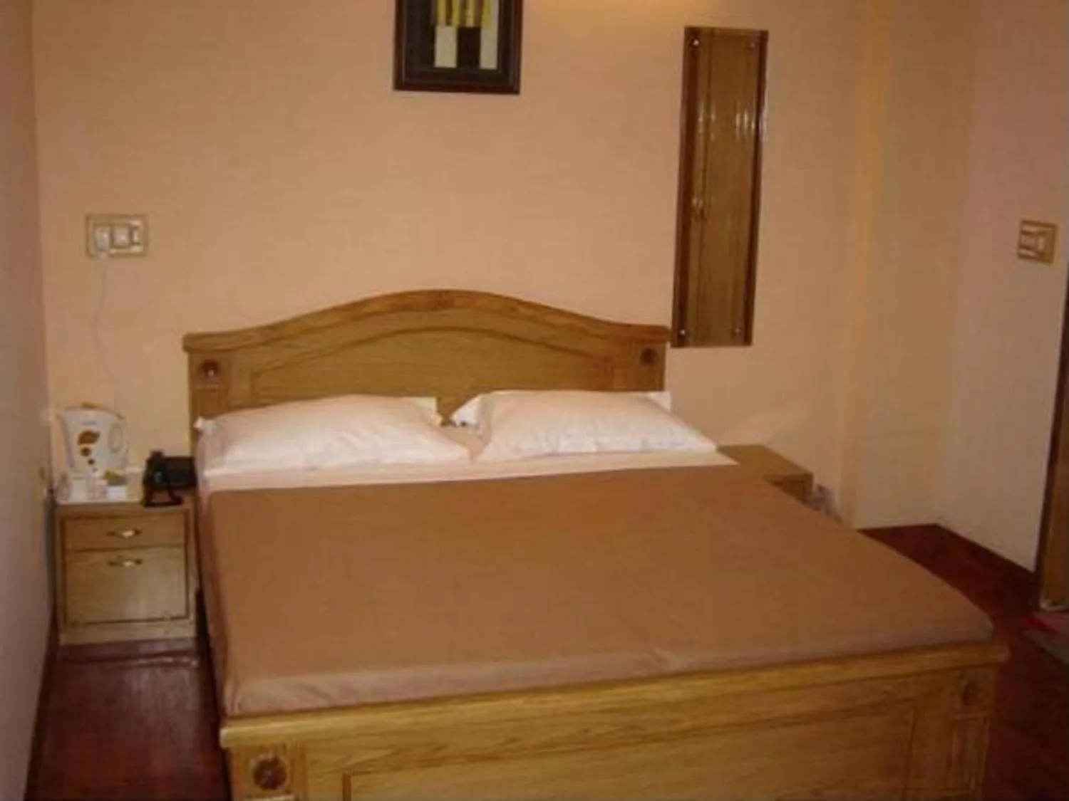 Bedroom, Bed in Hotel Landmark