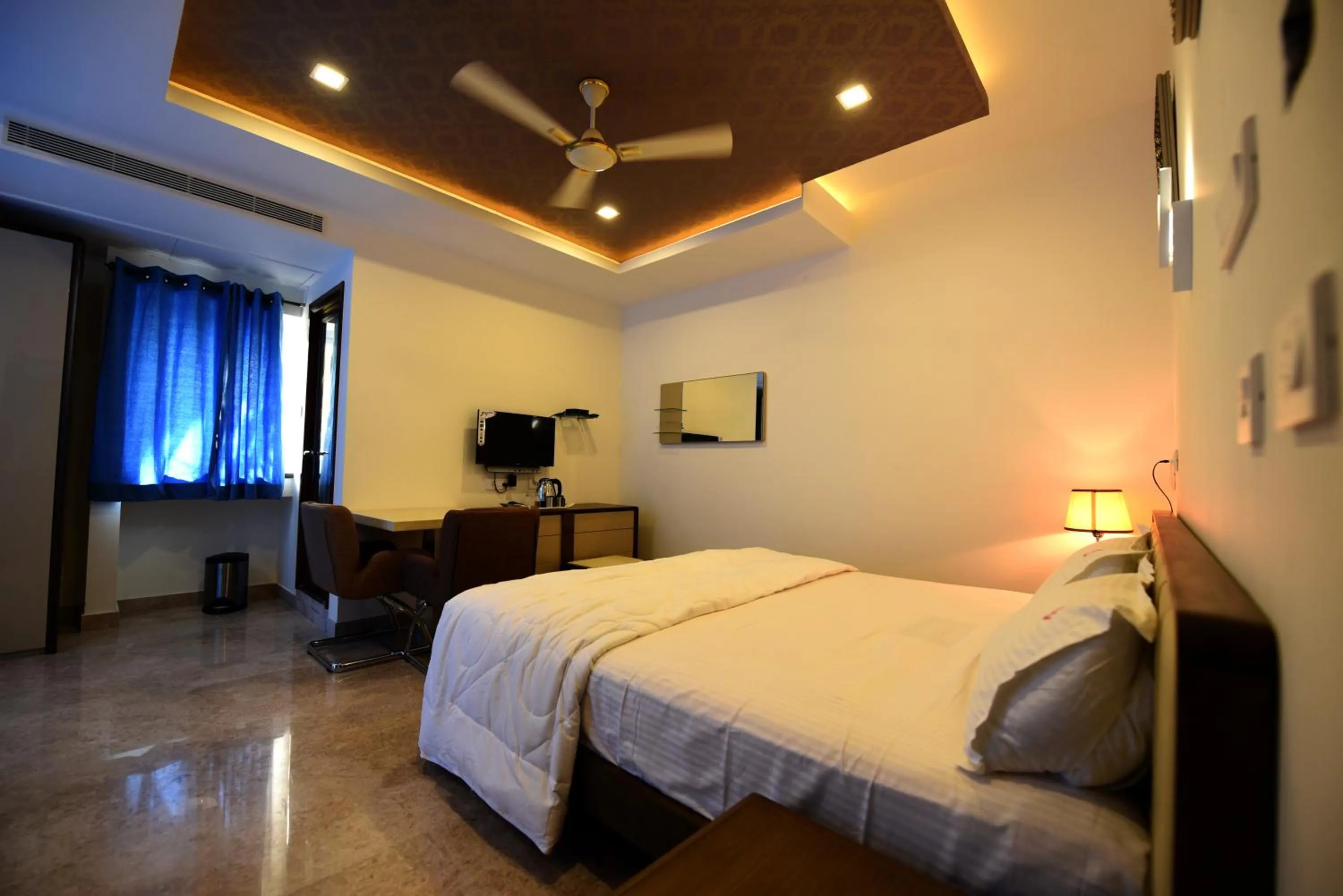 Bed in Sky Residency