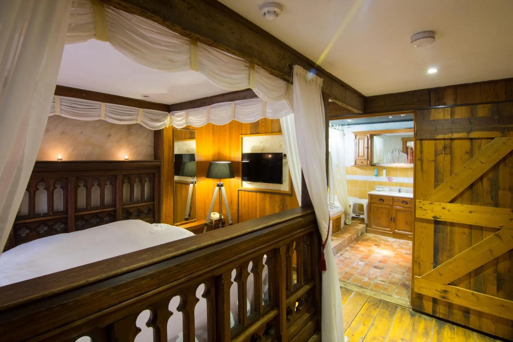 Photo of the whole room in Hotel De Stokerij