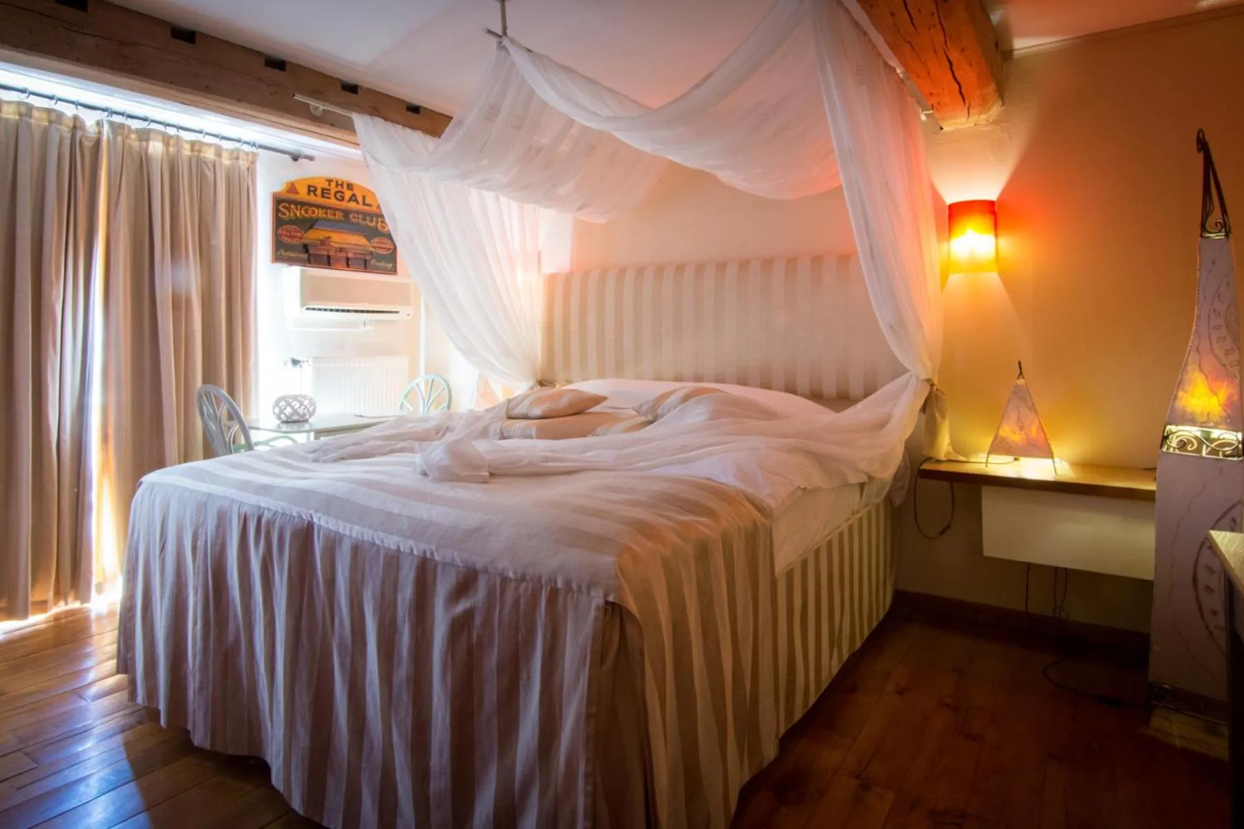 Photo of the whole room in Hotel De Stokerij