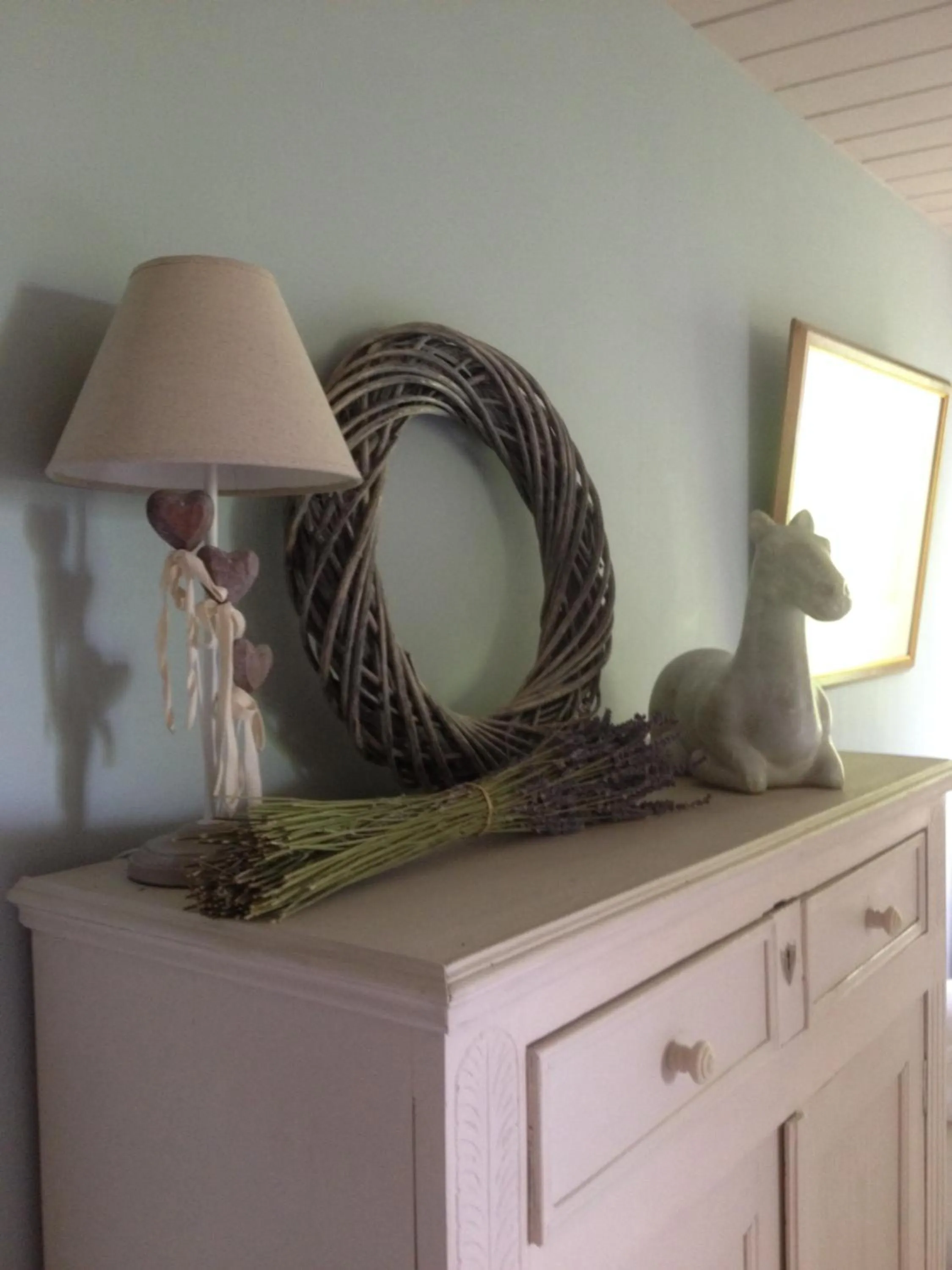 Decorative detail in La Roseraie