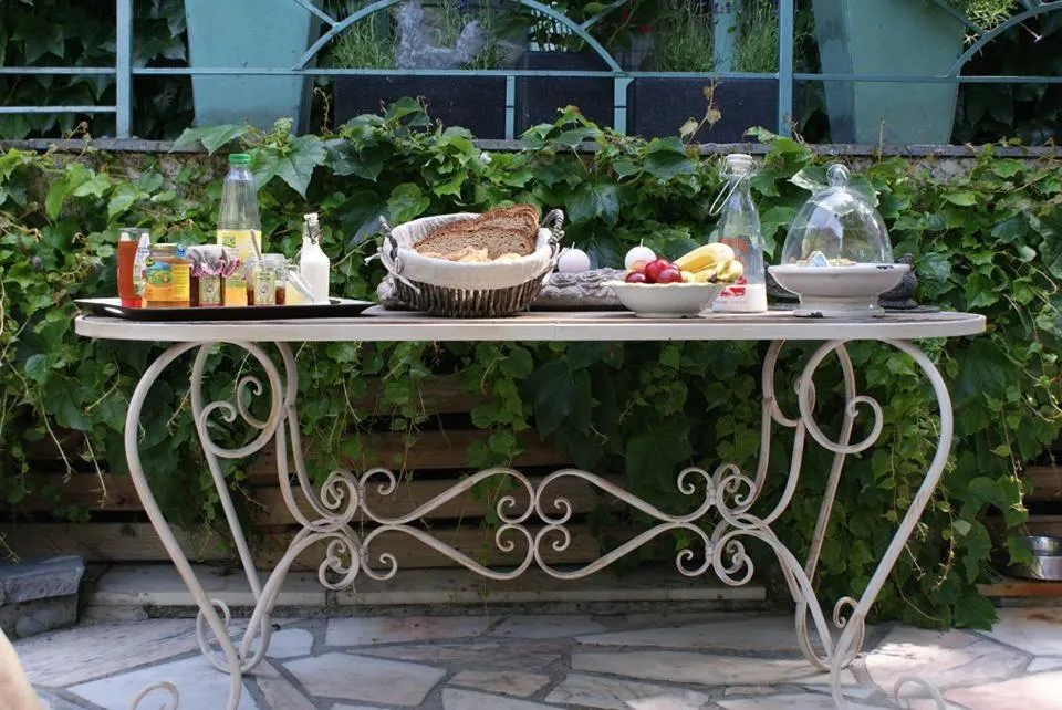 Balcony/Terrace in La Roseraie