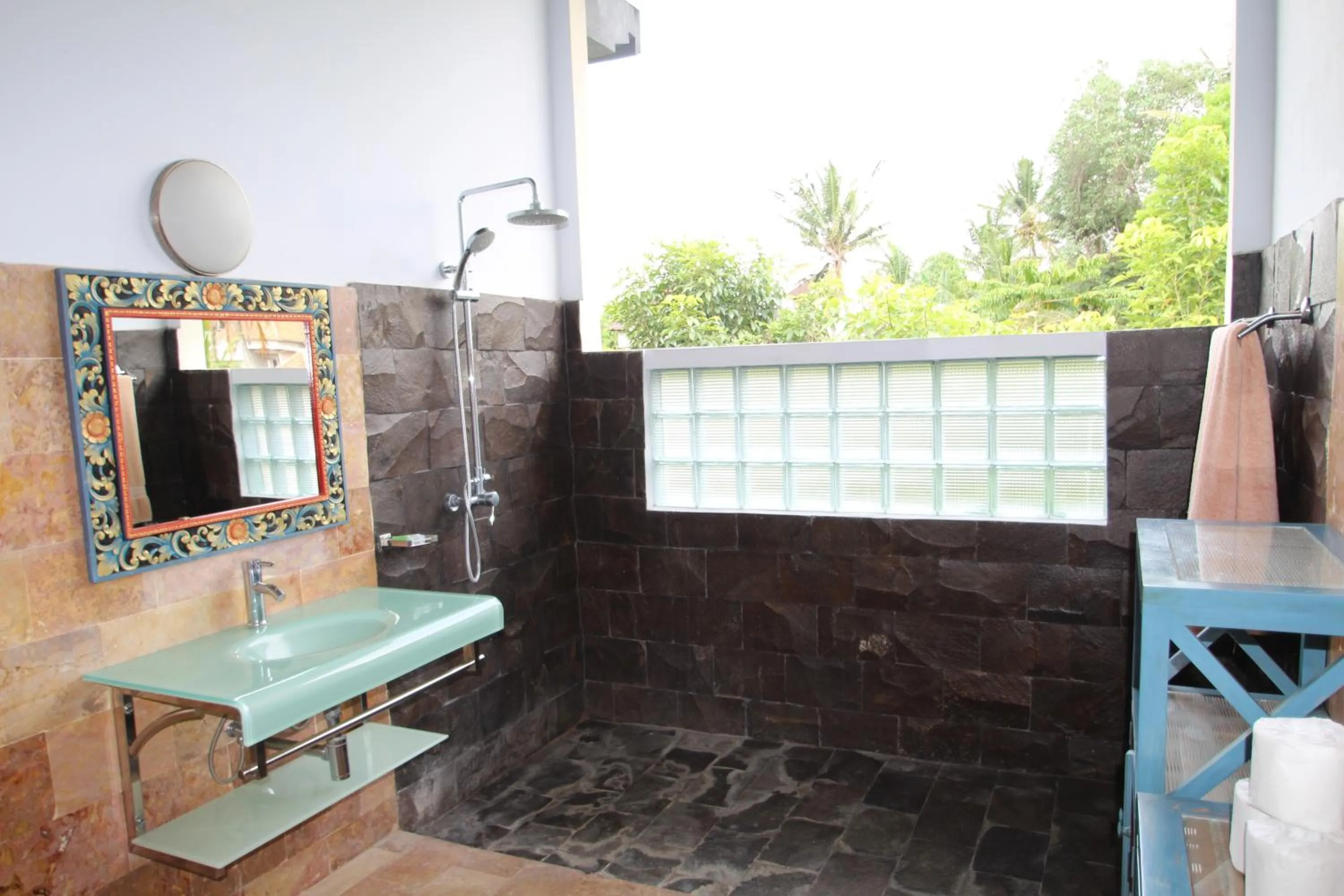 Uma Capung Mas Cottage