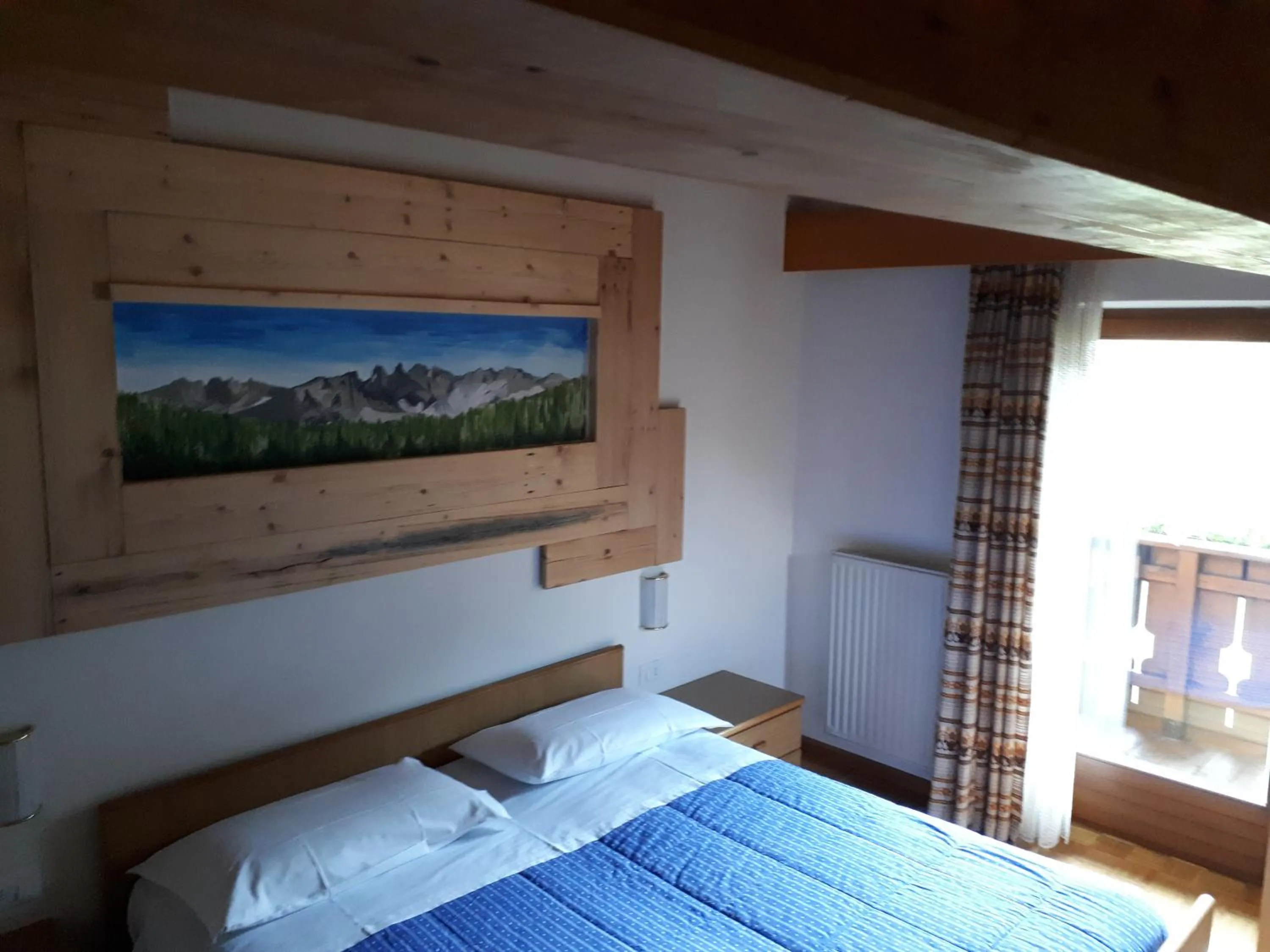 Garni Eden Bed and breakfast