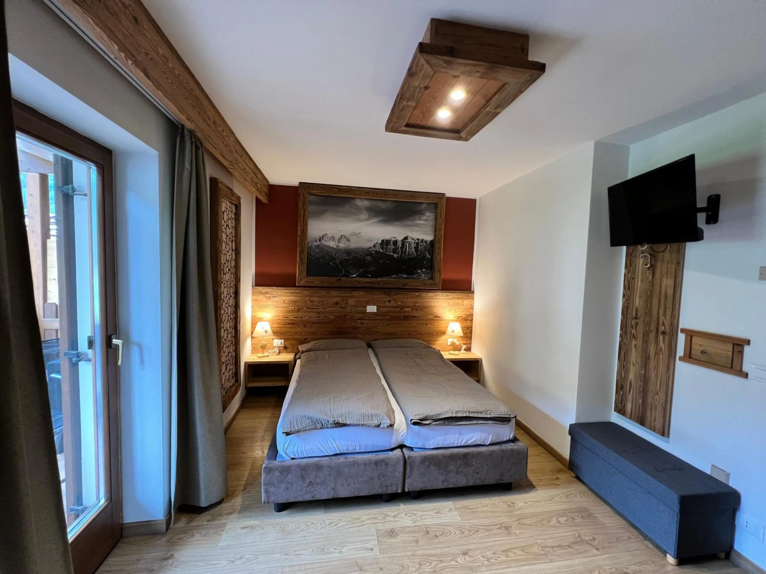 Garni Eden Bed and breakfast