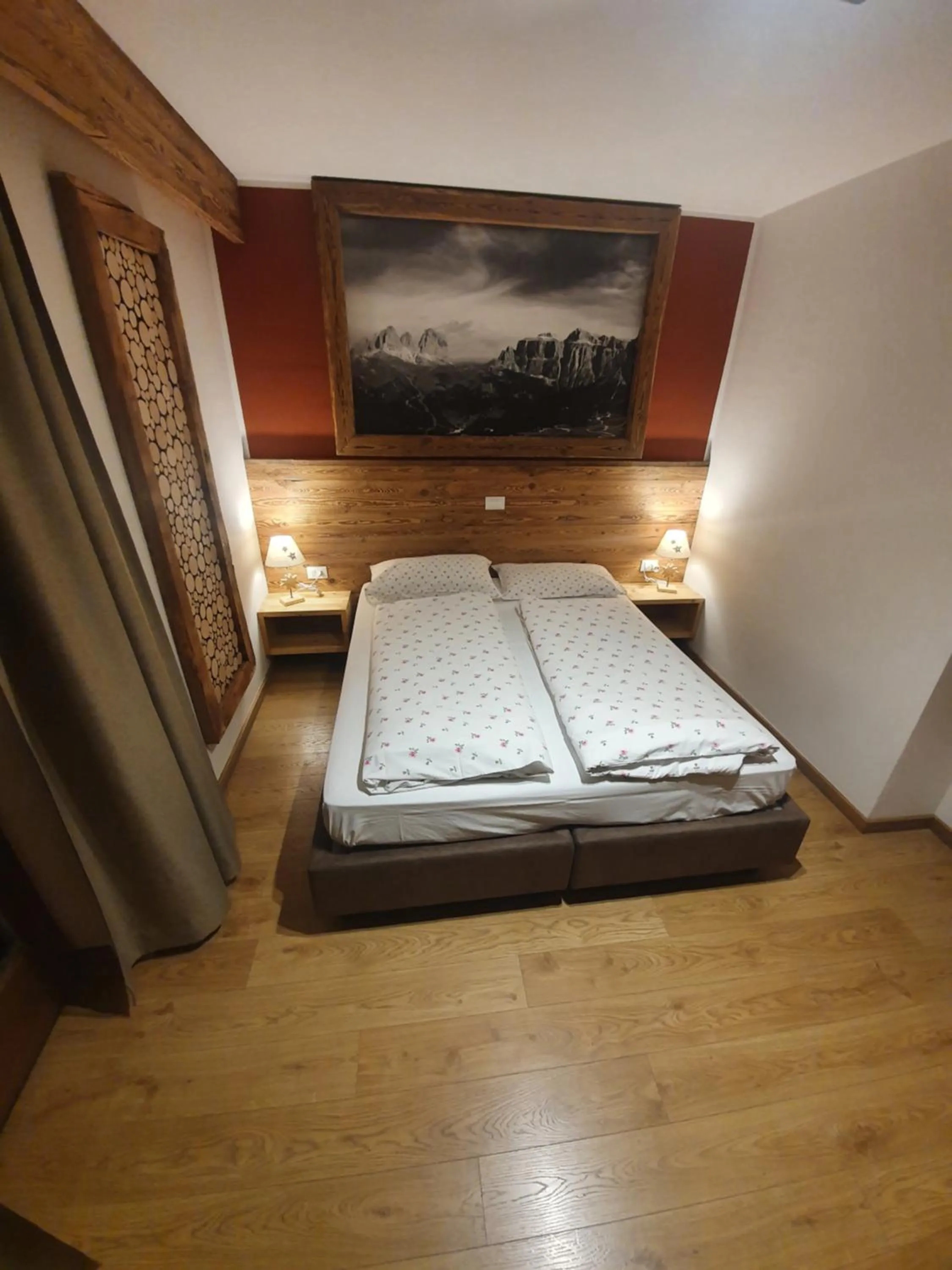 Garni Eden Bed and breakfast