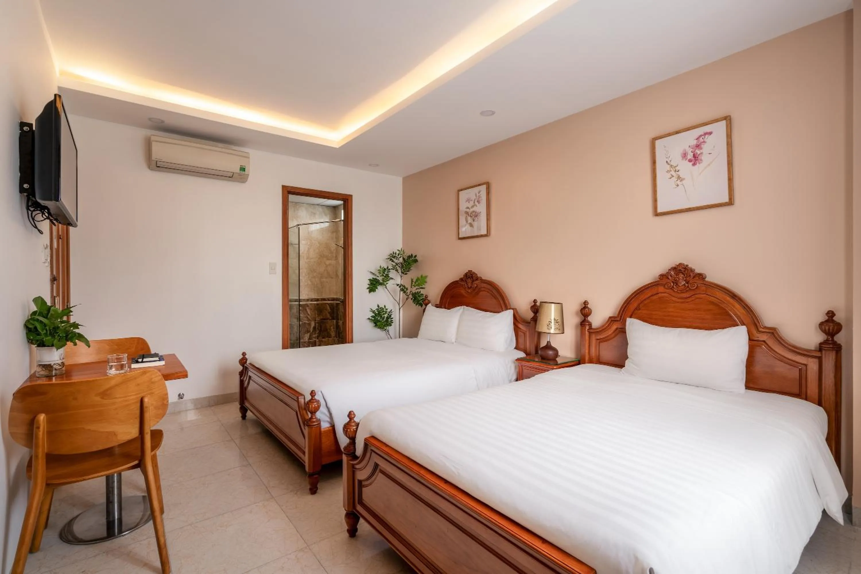 Bed in SAZI Erato Hotel - Free Airport & Breakfast
