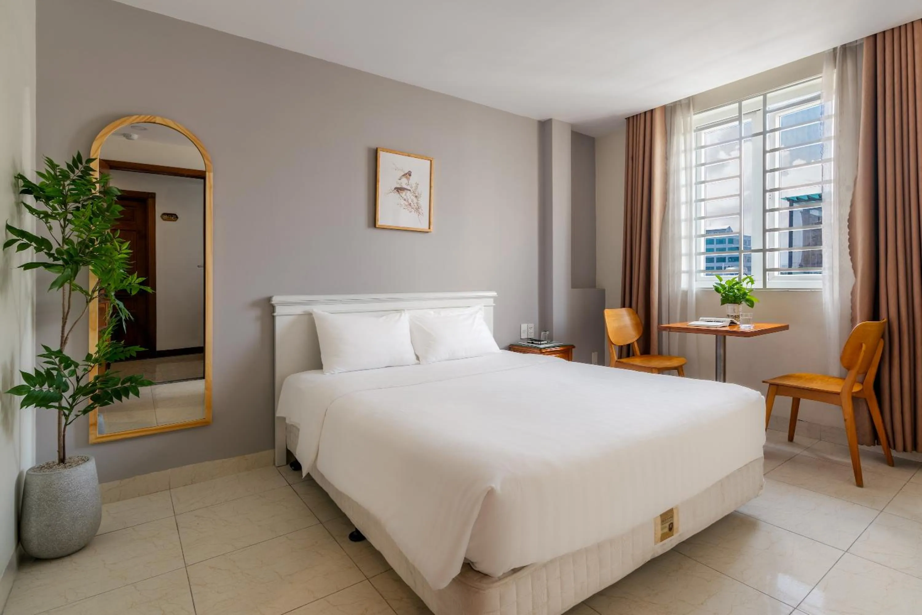 Bed in SAZI Erato Hotel - Free Airport & Breakfast