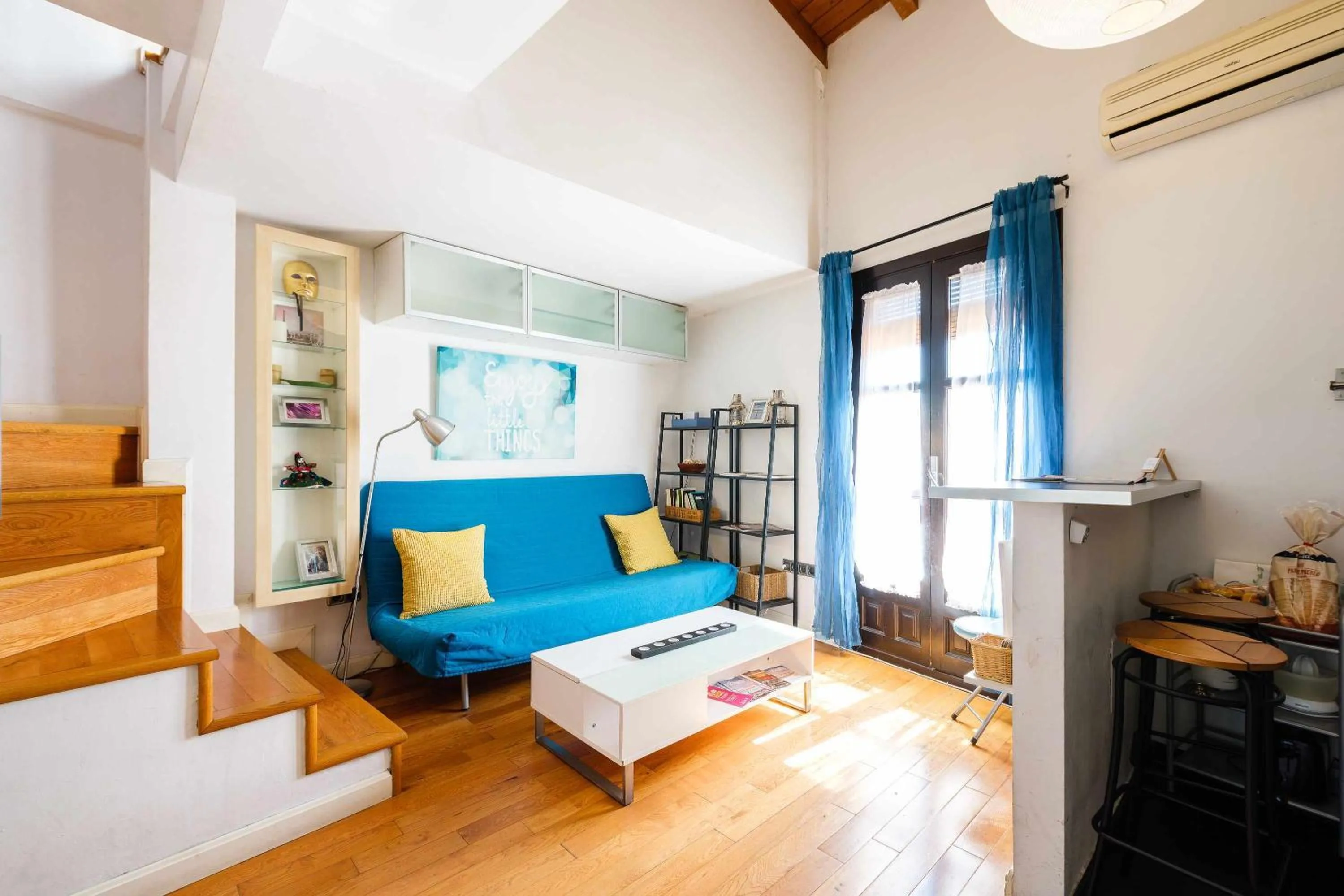 Living room in Toledo AP Alojamiento Turísticos