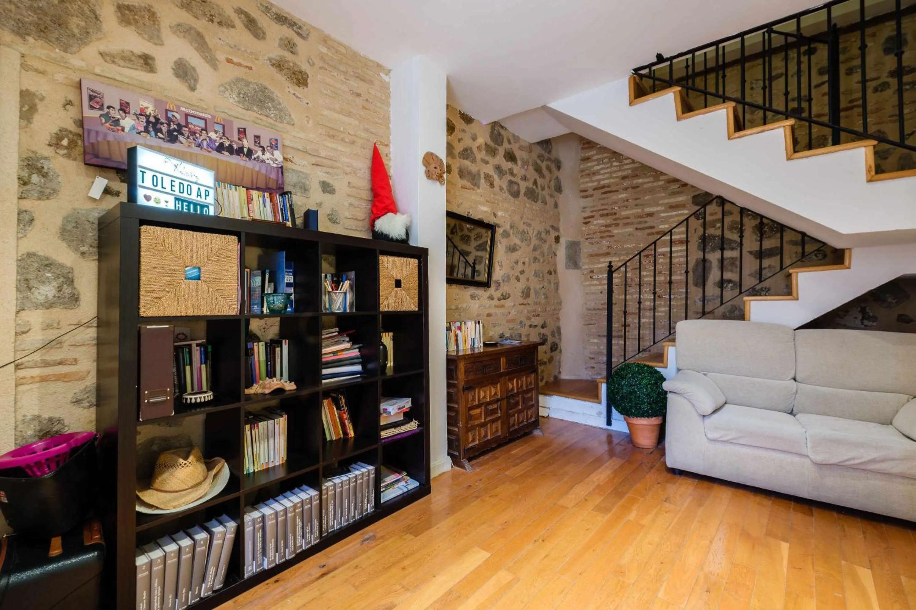 Seating area in Toledo AP Alojamiento Turísticos