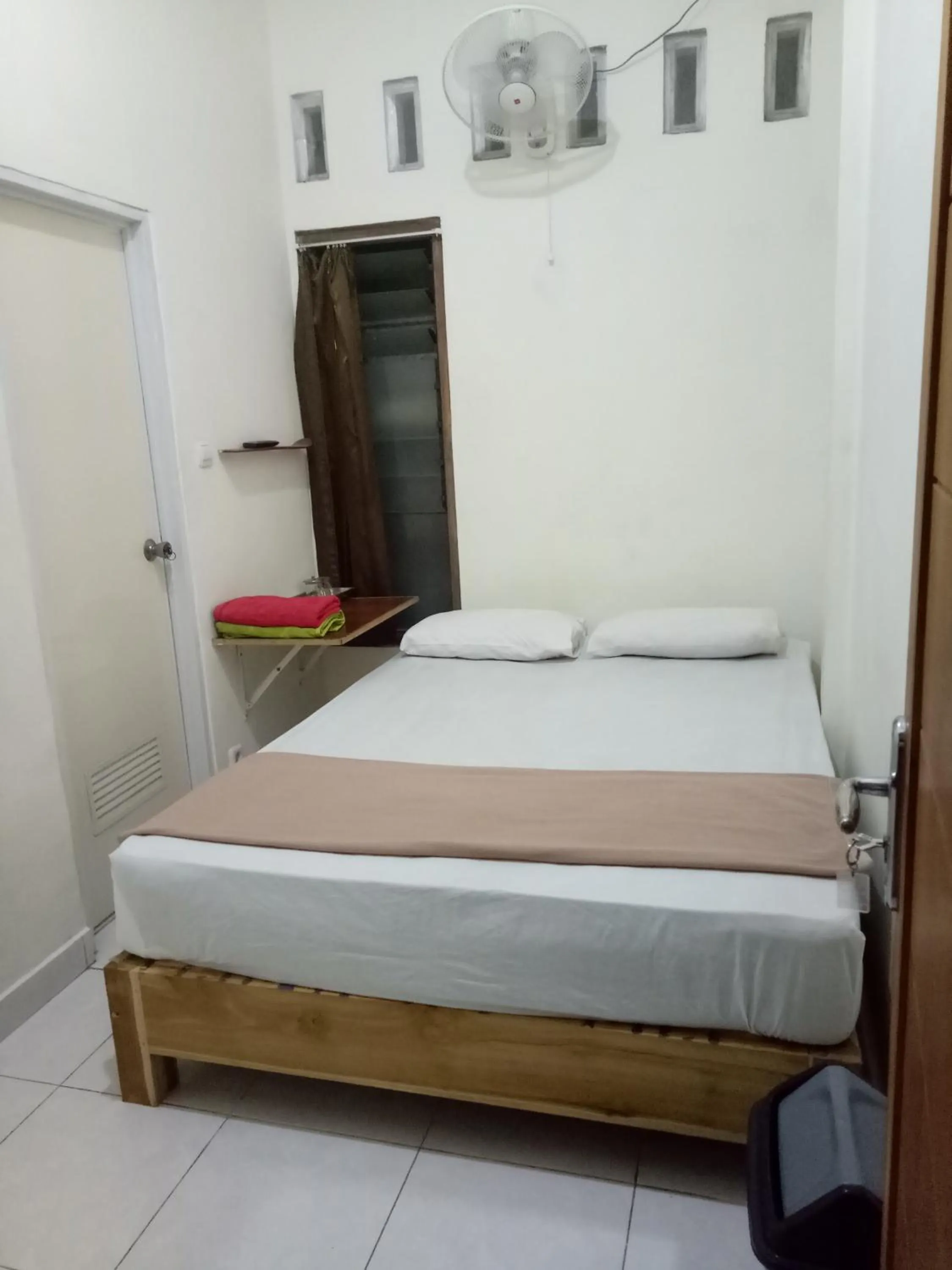 Bed in Losmen Fadel Malioboro Jogja