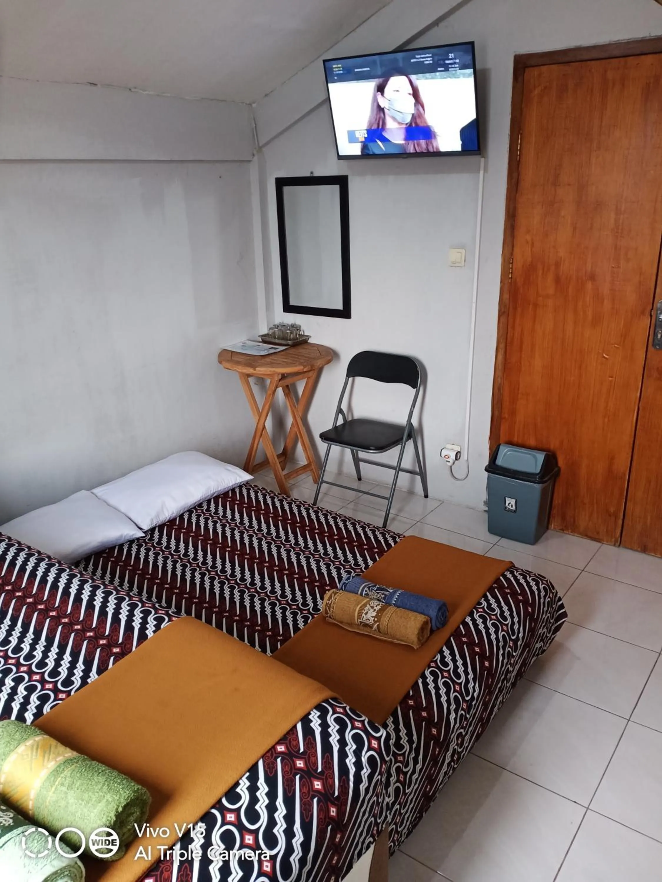 Property building, Bed in Losmen Fadel Malioboro Jogja