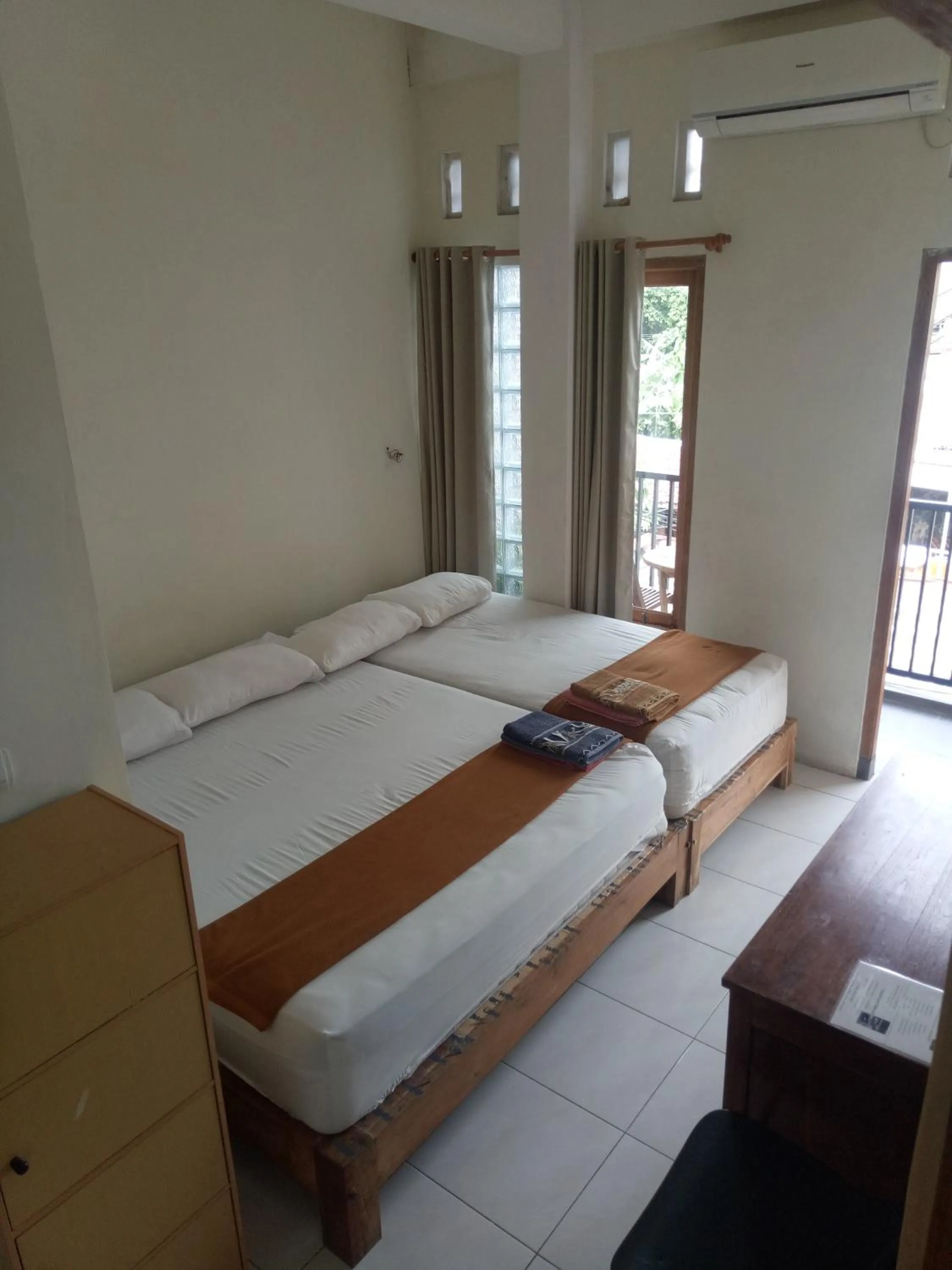 Bed in Losmen Fadel Malioboro Jogja