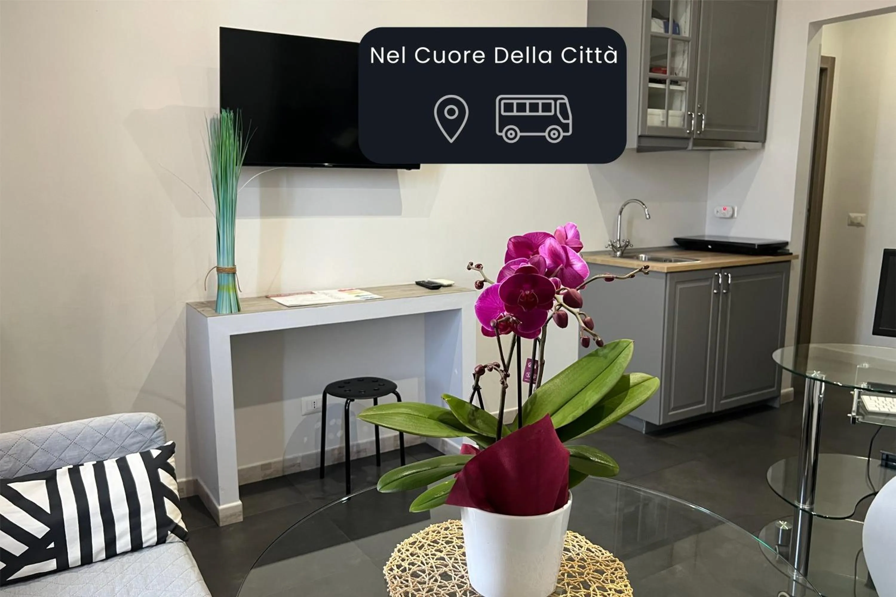 Living room in Floor 6 Boutique Rooms by DOT Suites