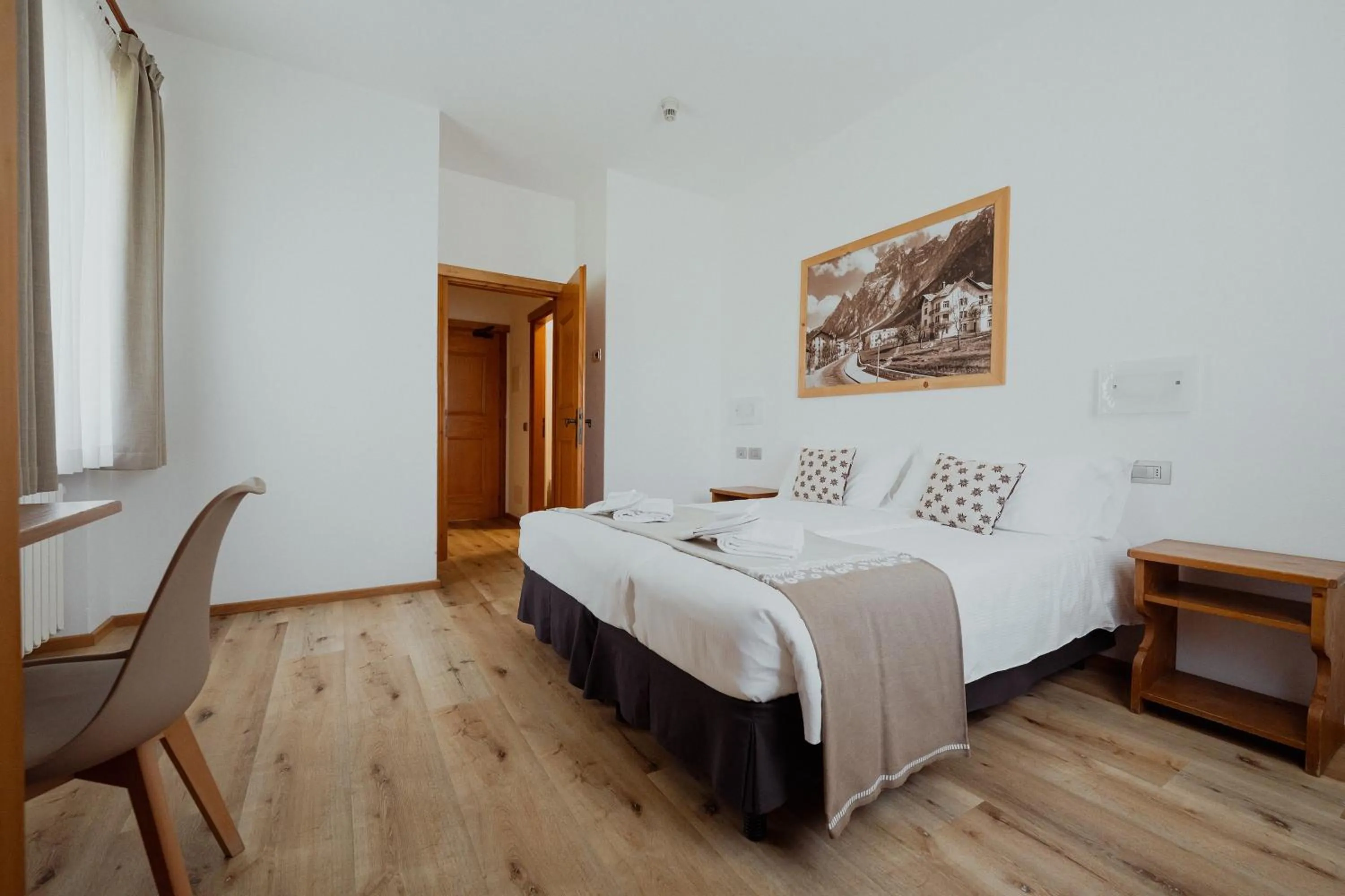 Bedroom, Bed in Hotel Albergo Dolomiti