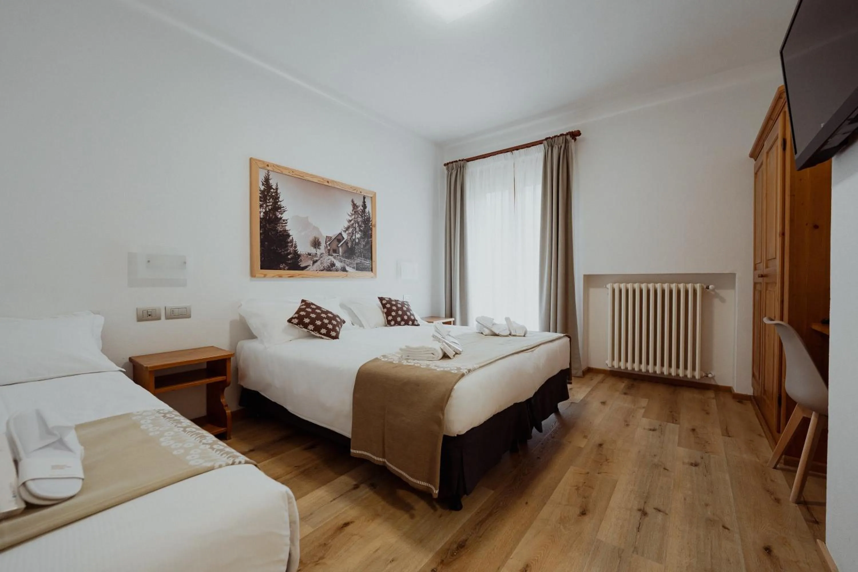 Bedroom, Bed in Hotel Albergo Dolomiti