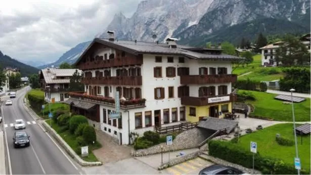 Hotel Albergo Dolomiti