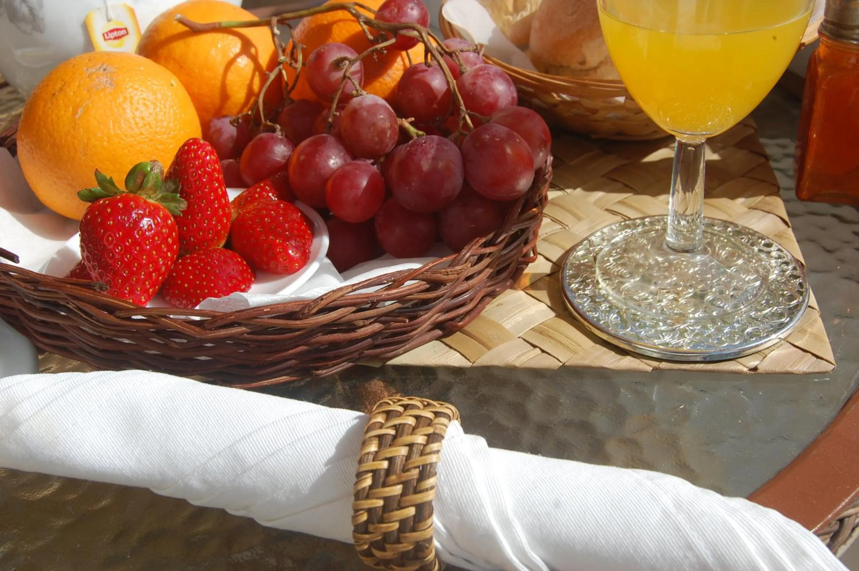 Restaurant/places to eat in Suites Inn Lagos