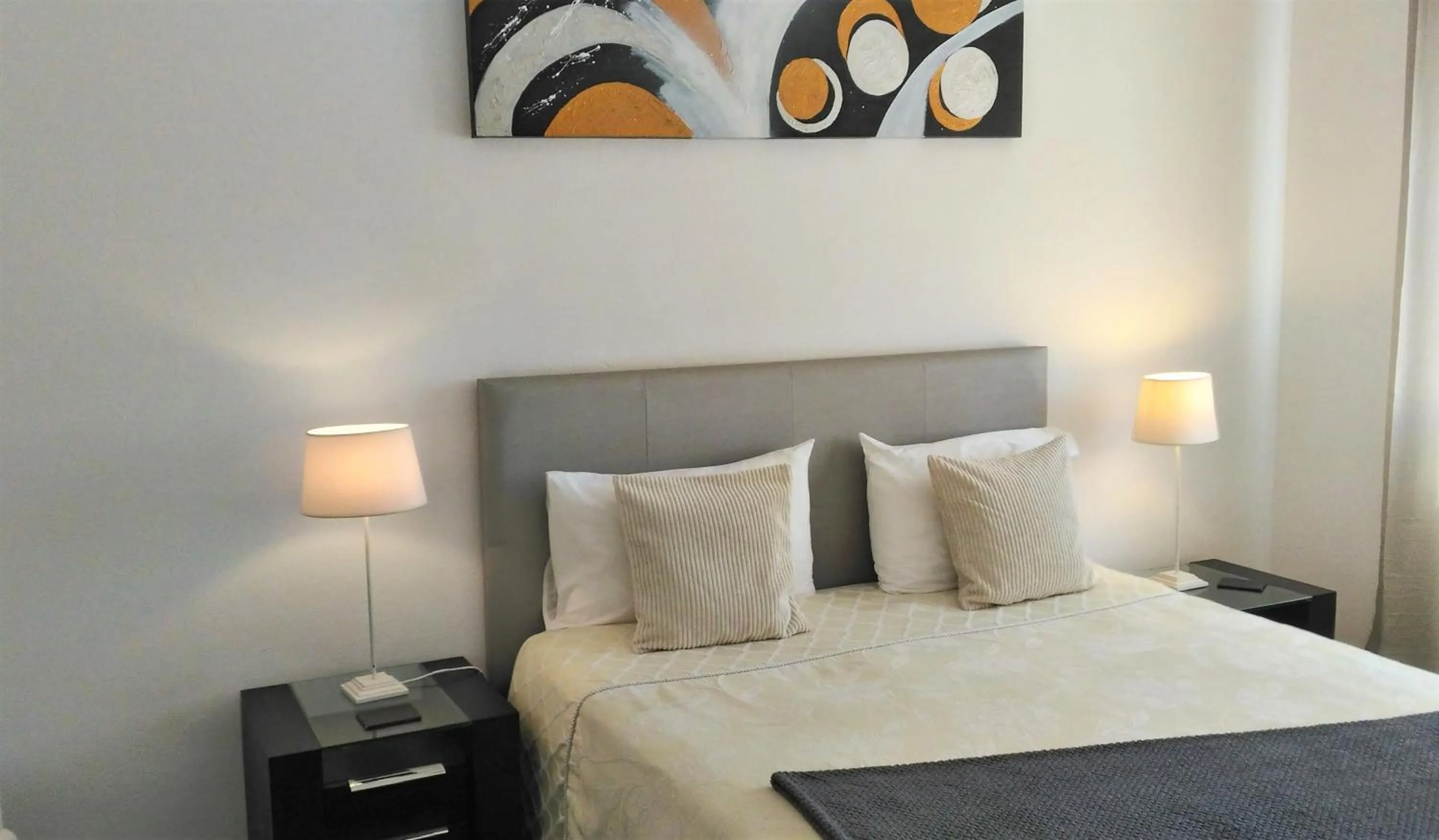 Bed in Suites Inn Lagos