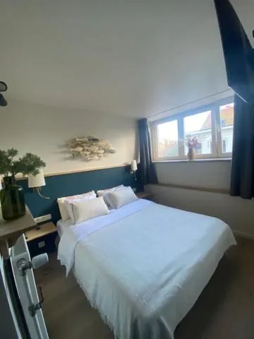 Bedroom, Bed in Hotel Louisa