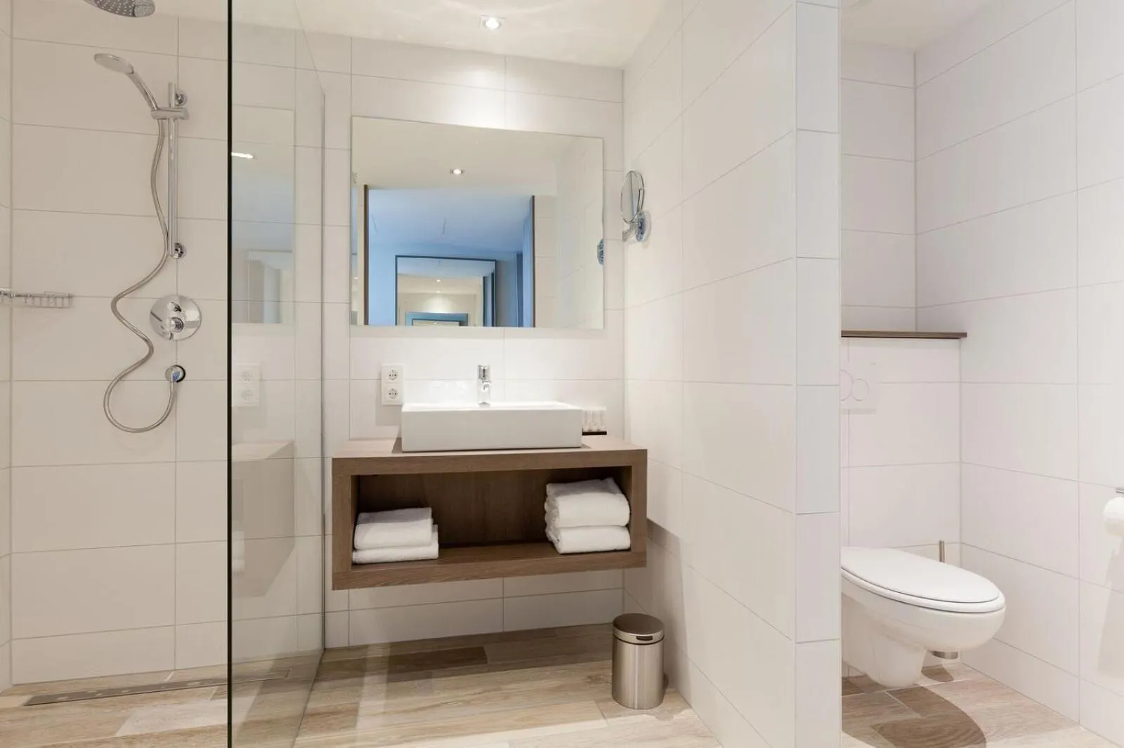 Bathroom in Van der Valk Hotel Groningen-Hoogkerk