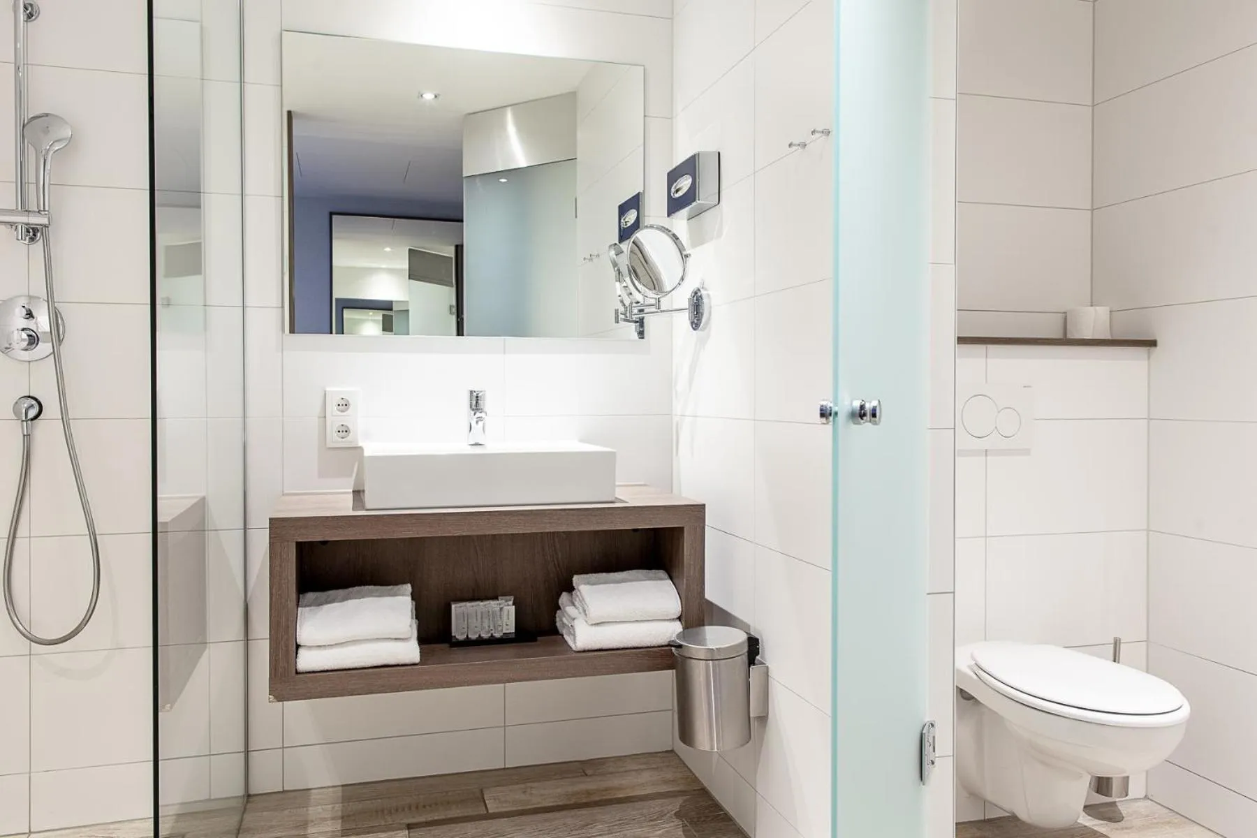 Bathroom in Van der Valk Hotel Groningen-Hoogkerk