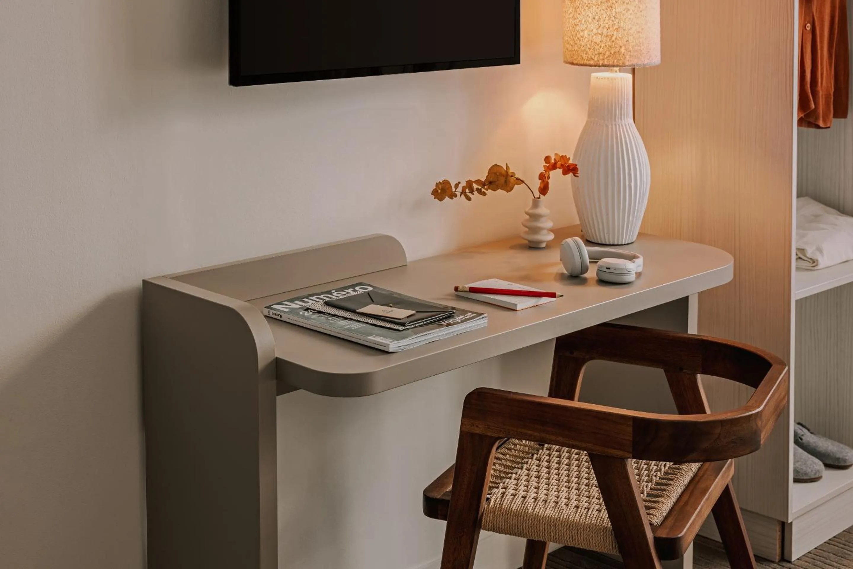 Yelo Belle Epoque powered by Sonder