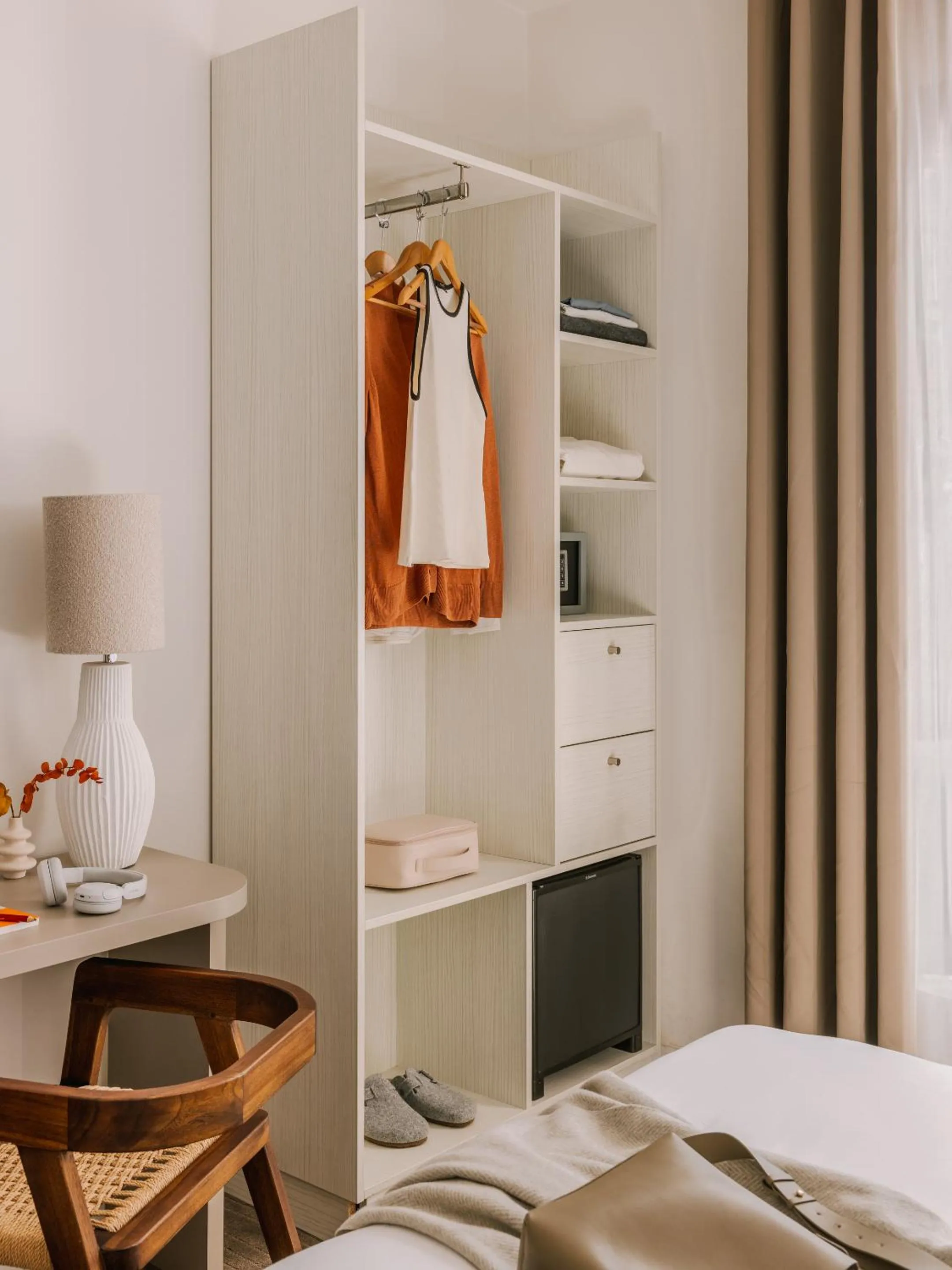 Bed in Yelo Belle Epoque powered by Sonder