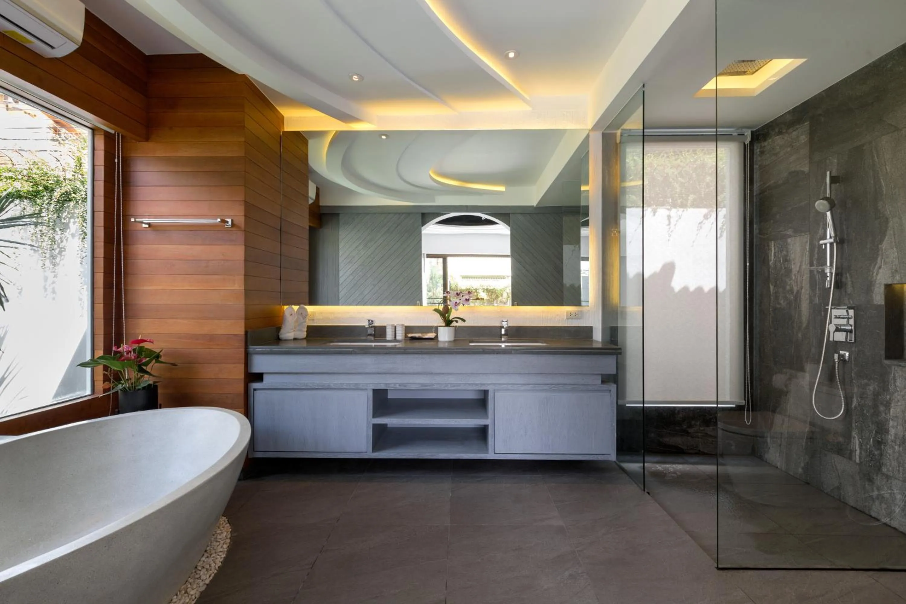 Bathroom in Karon Beach Pool Villa - Sha Extra Plus