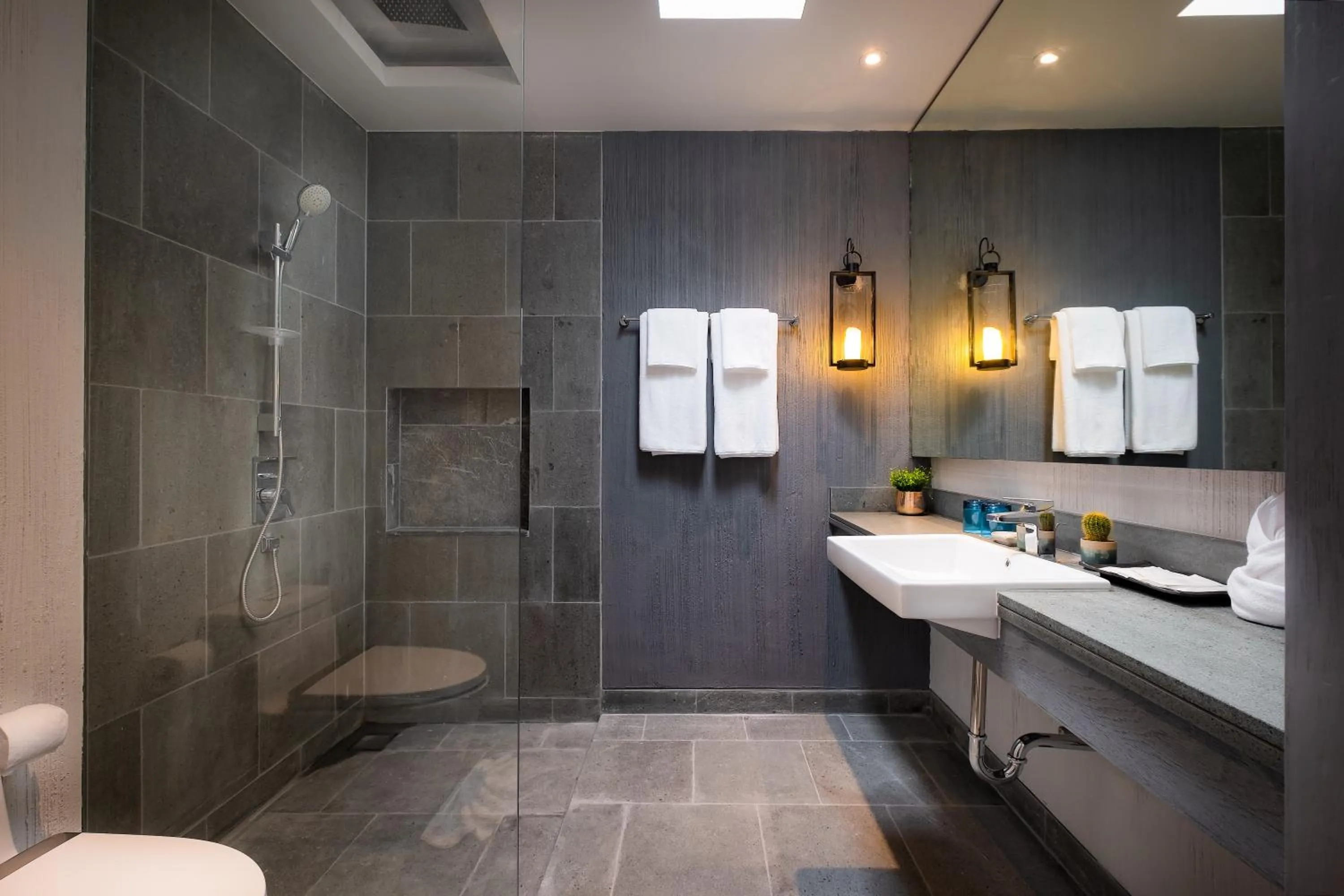 Bathroom in Karon Beach Pool Villa - Sha Extra Plus