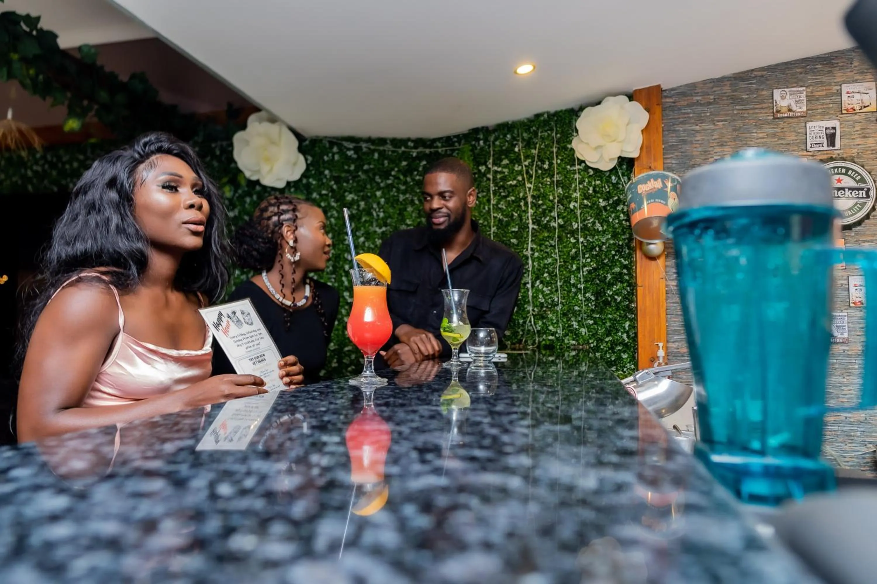 Restaurant/places to eat in Casa Mia Lodge & Restaurant