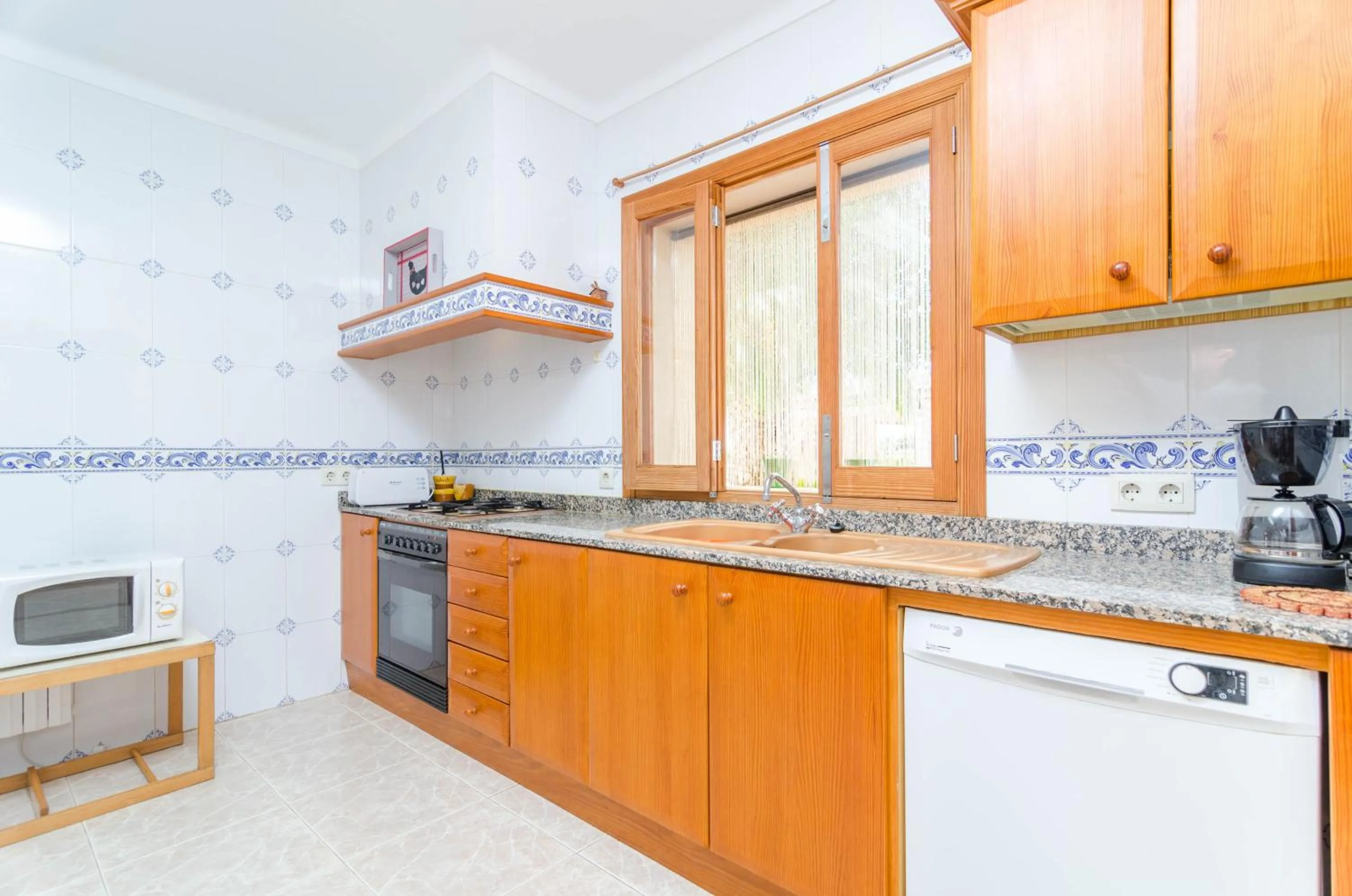 Kitchen or kitchenette in Torre Marina (Alga Marina)