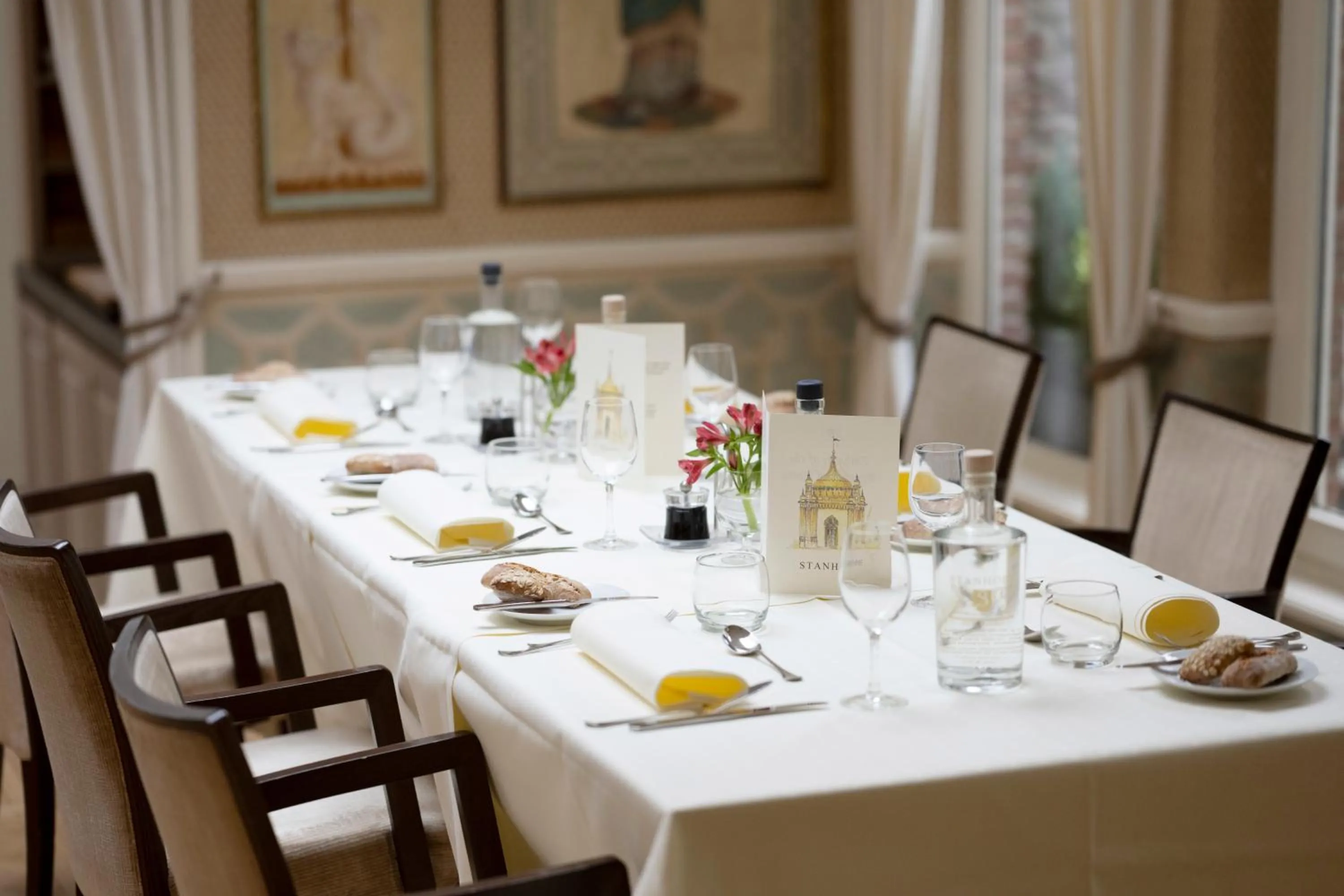 Restaurant/places to eat in Stanhope Hotel by Thon Hotels