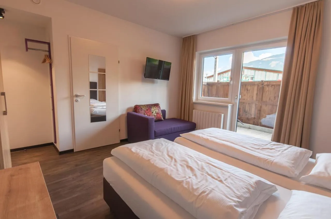 Bedroom, Bed in Pension Max SUMMERCARD INCLUDED